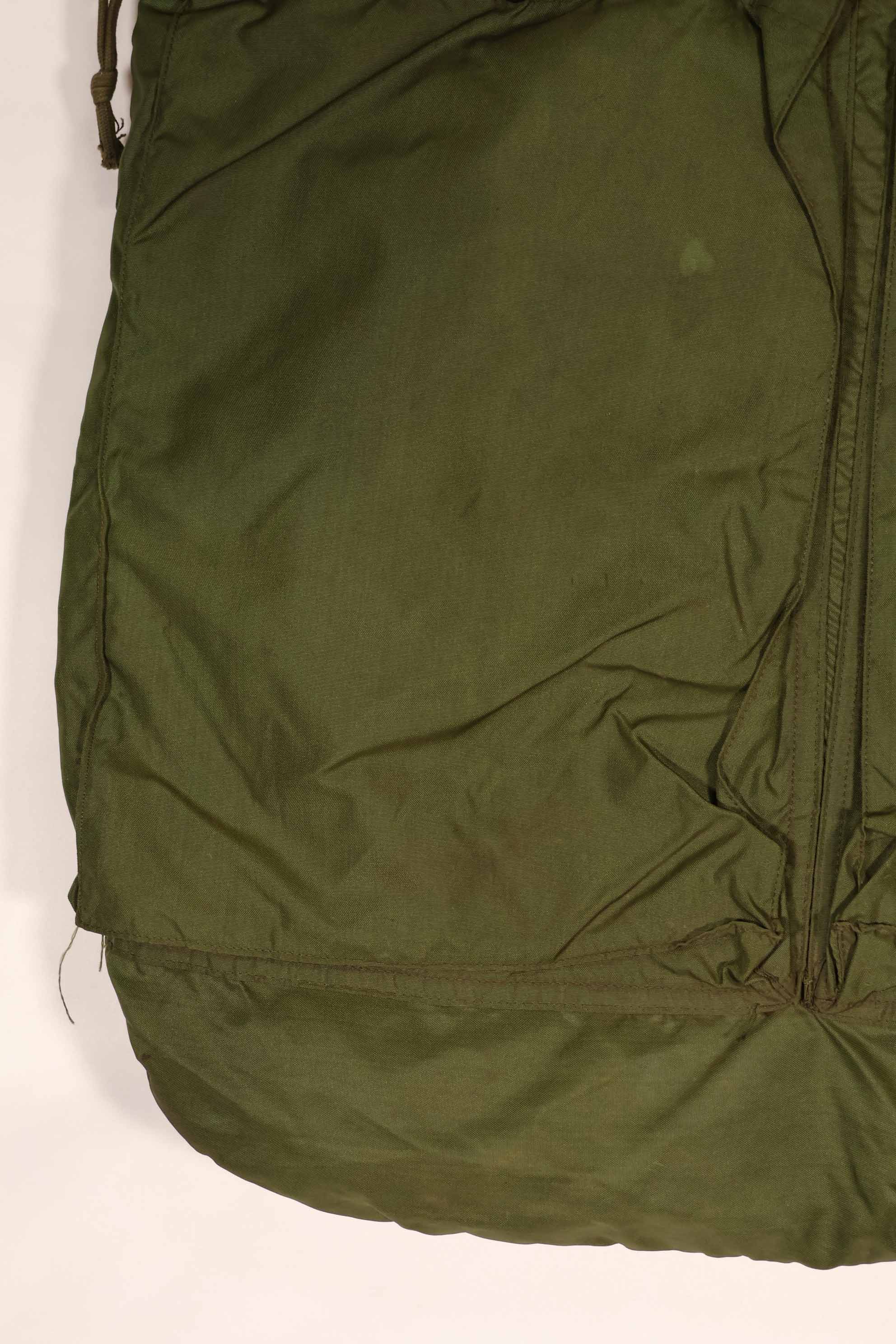 実物 1970年製 アメリカ軍 ヘルメットバッグ ERDL迷彩裏地 レア品 中古品