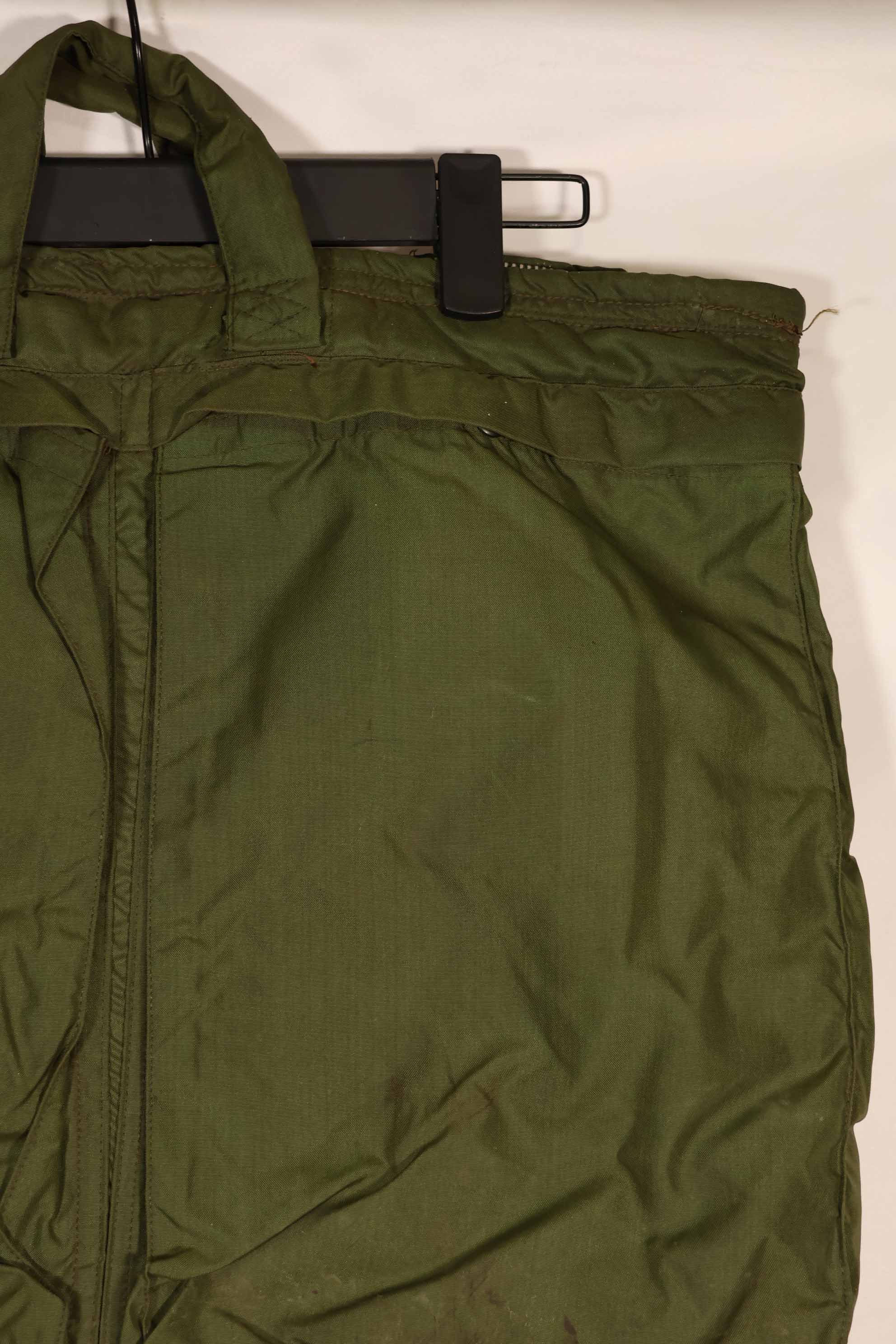 実物 1970年製 アメリカ軍 ヘルメットバッグ ERDL迷彩裏地 レア品 中古品