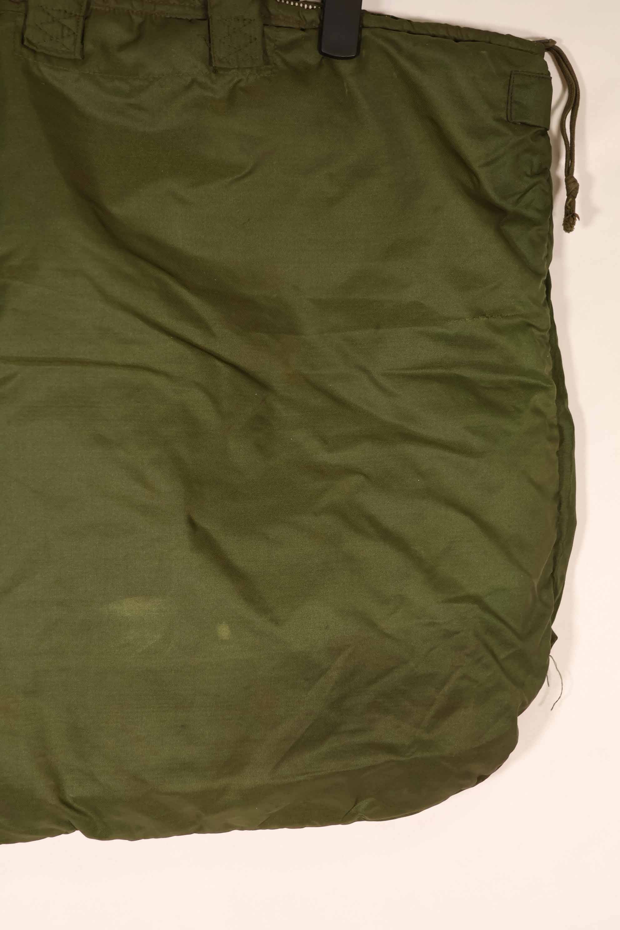 実物 1970年製 アメリカ軍 ヘルメットバッグ ERDL迷彩裏地 レア品 中古品