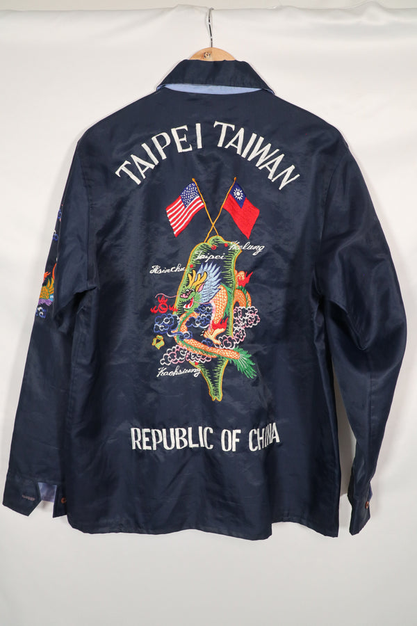 民間品 スーバニアジャケット TAIPEI TAIWAN ナイロン製ジャケット 中古品