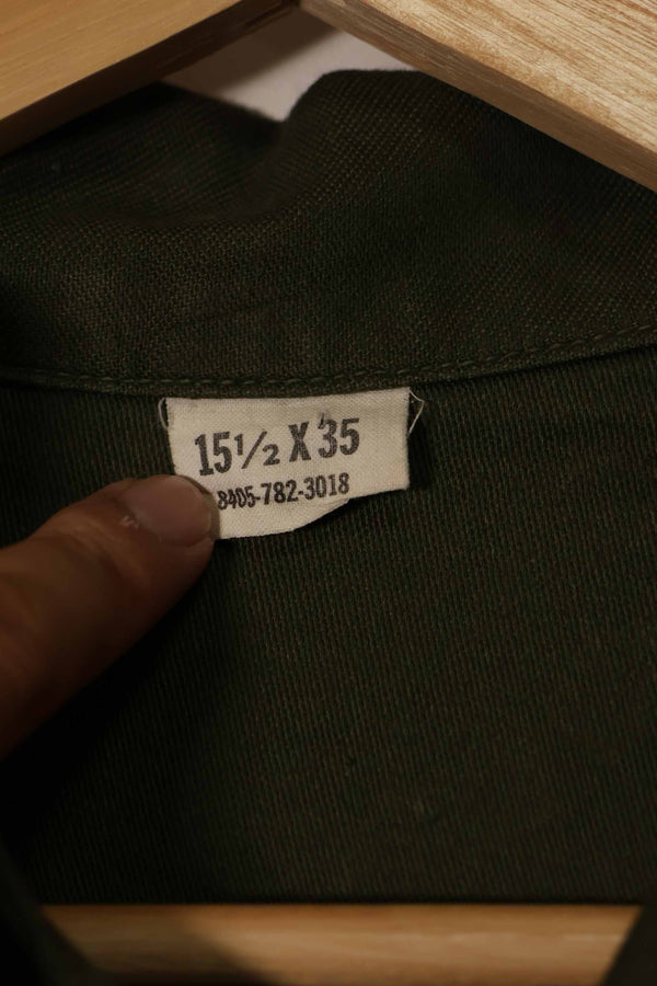 実物 1970年製 OG-107 ユーティリティシャツ 陸軍空挺徽章付き 中古品