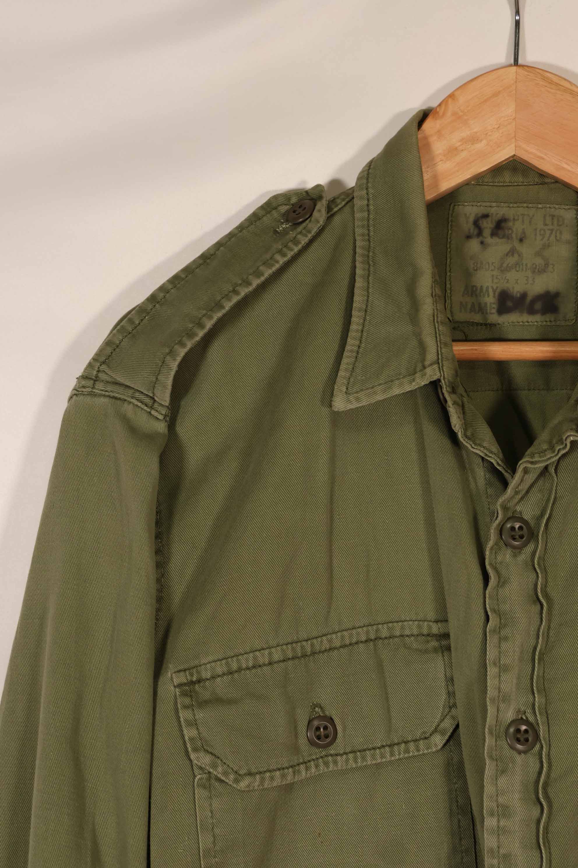 実物 1970年製 オーストラリア軍 ODシャツ 15 1/2 x33 中古品