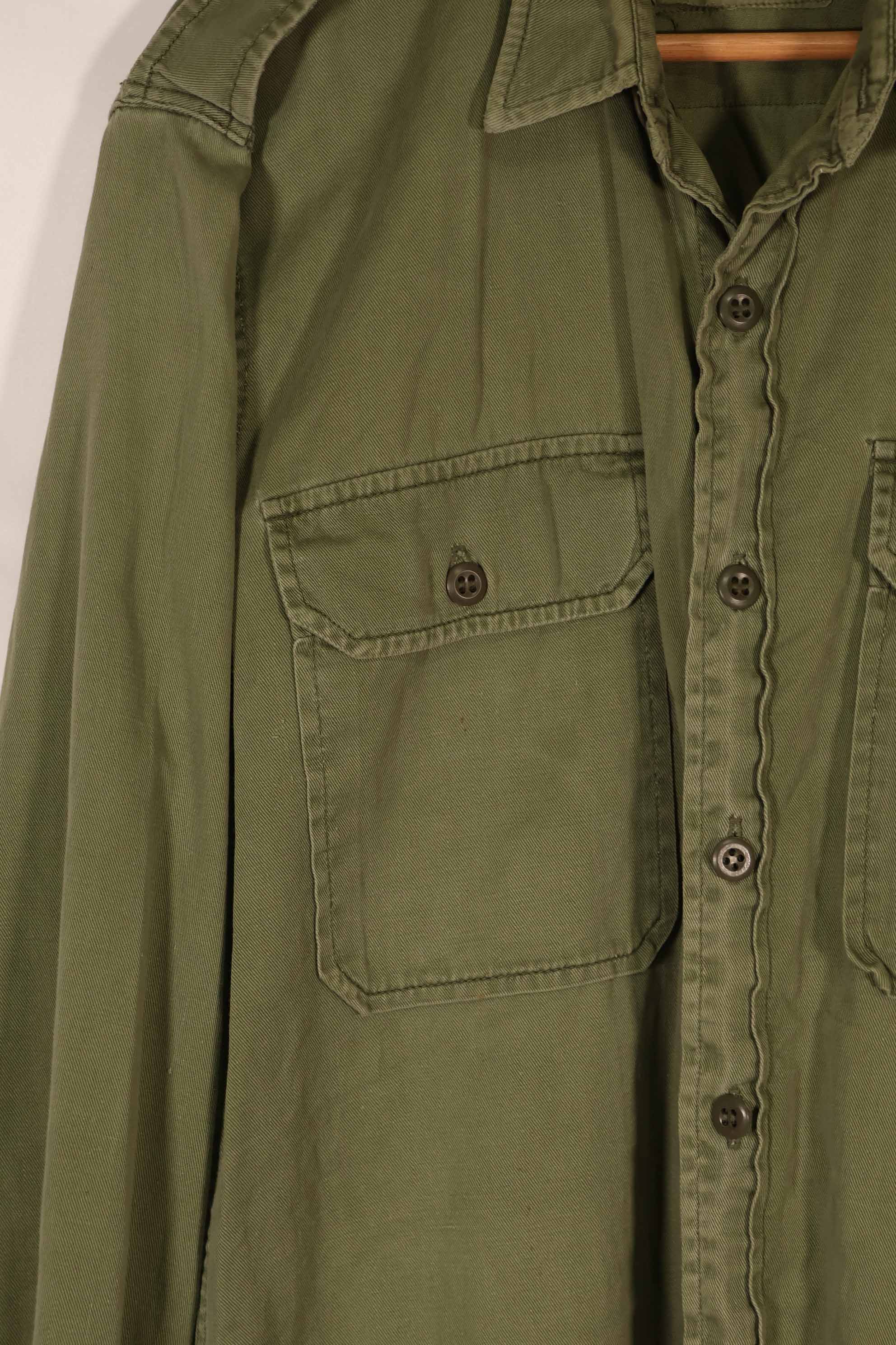 実物 1970年製 オーストラリア軍 ODシャツ 15 1/2 x33 中古品