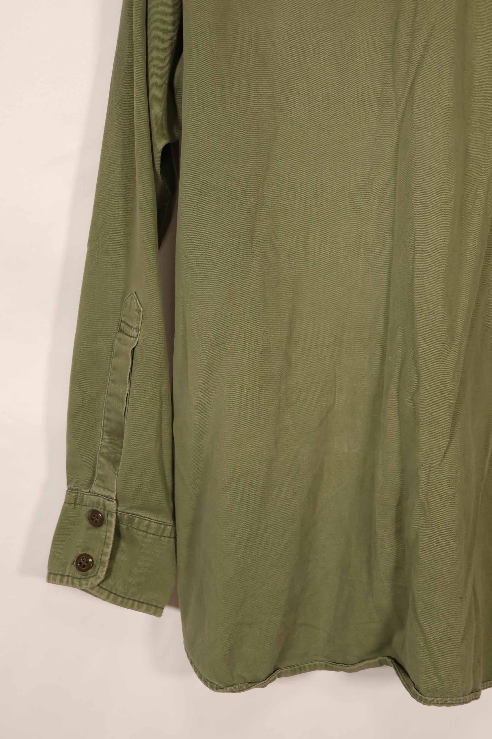 実物 1970年製 オーストラリア軍 ODシャツ 15 1/2 x33 中古品