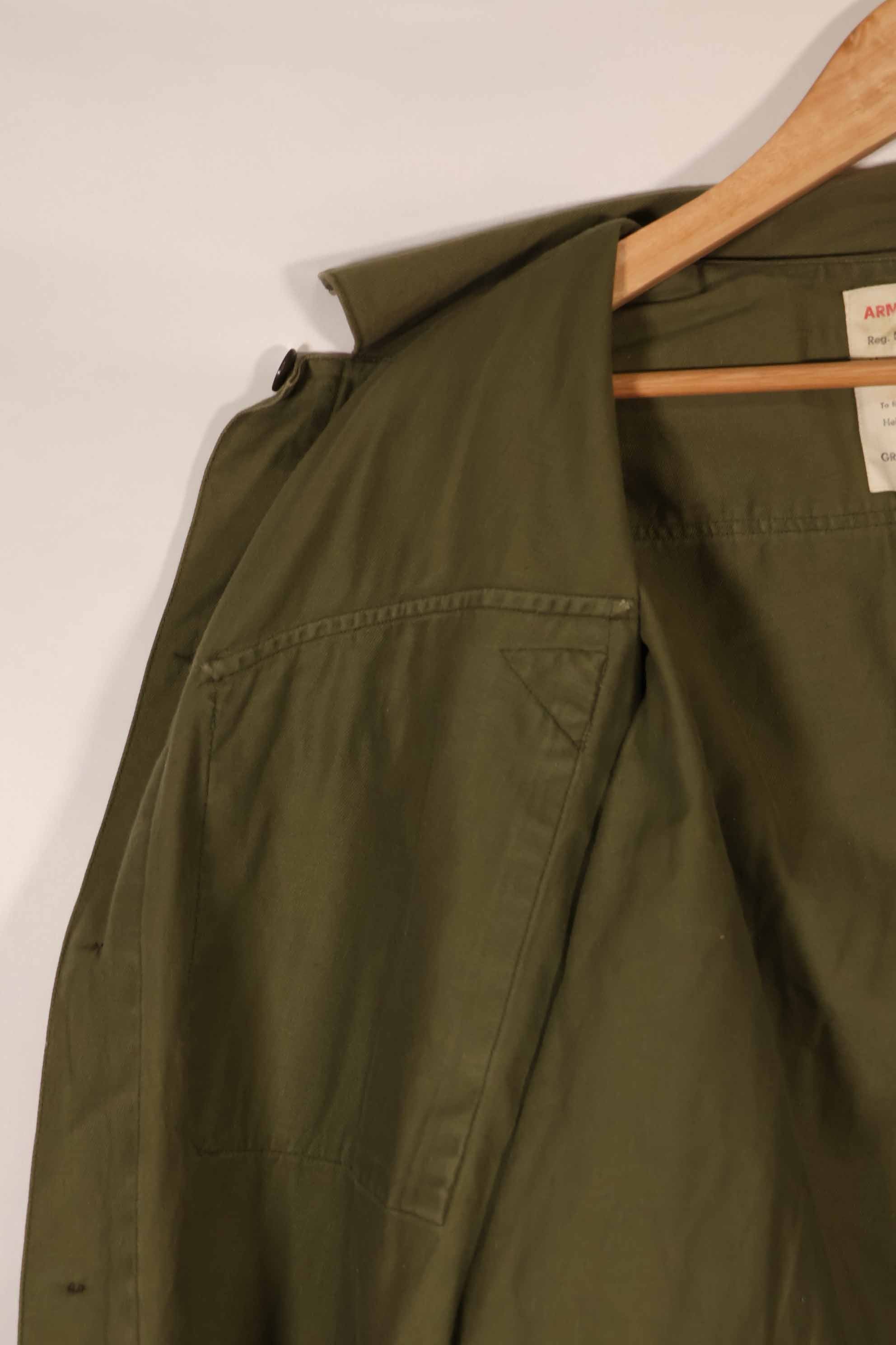 実物 1969年製 ニュージーランド軍 OD ファティーグシャツ Size 39/41L 中古品扱い