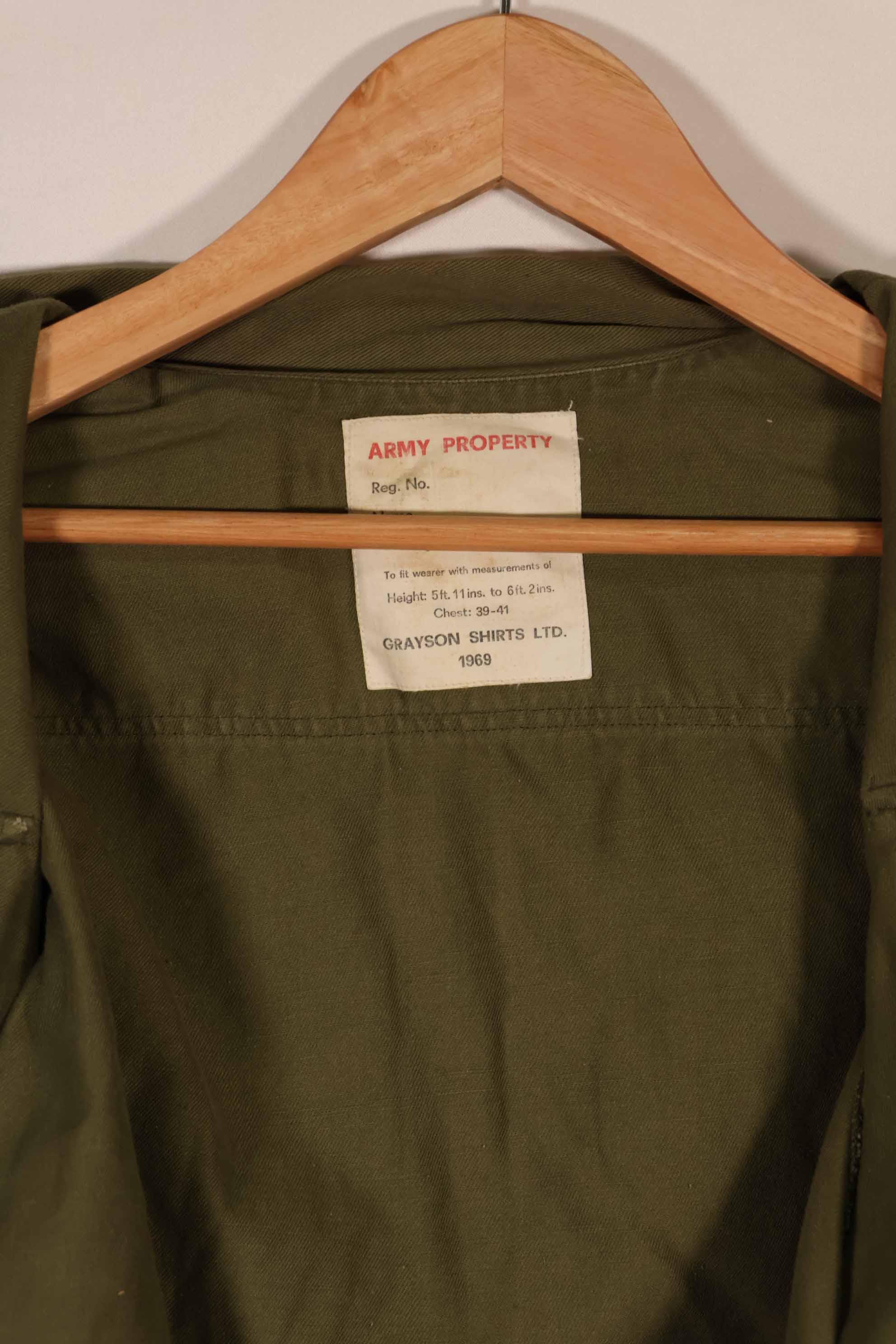 実物 1969年製 ニュージーランド軍 OD ファティーグシャツ Size 39/41L 中古品扱い