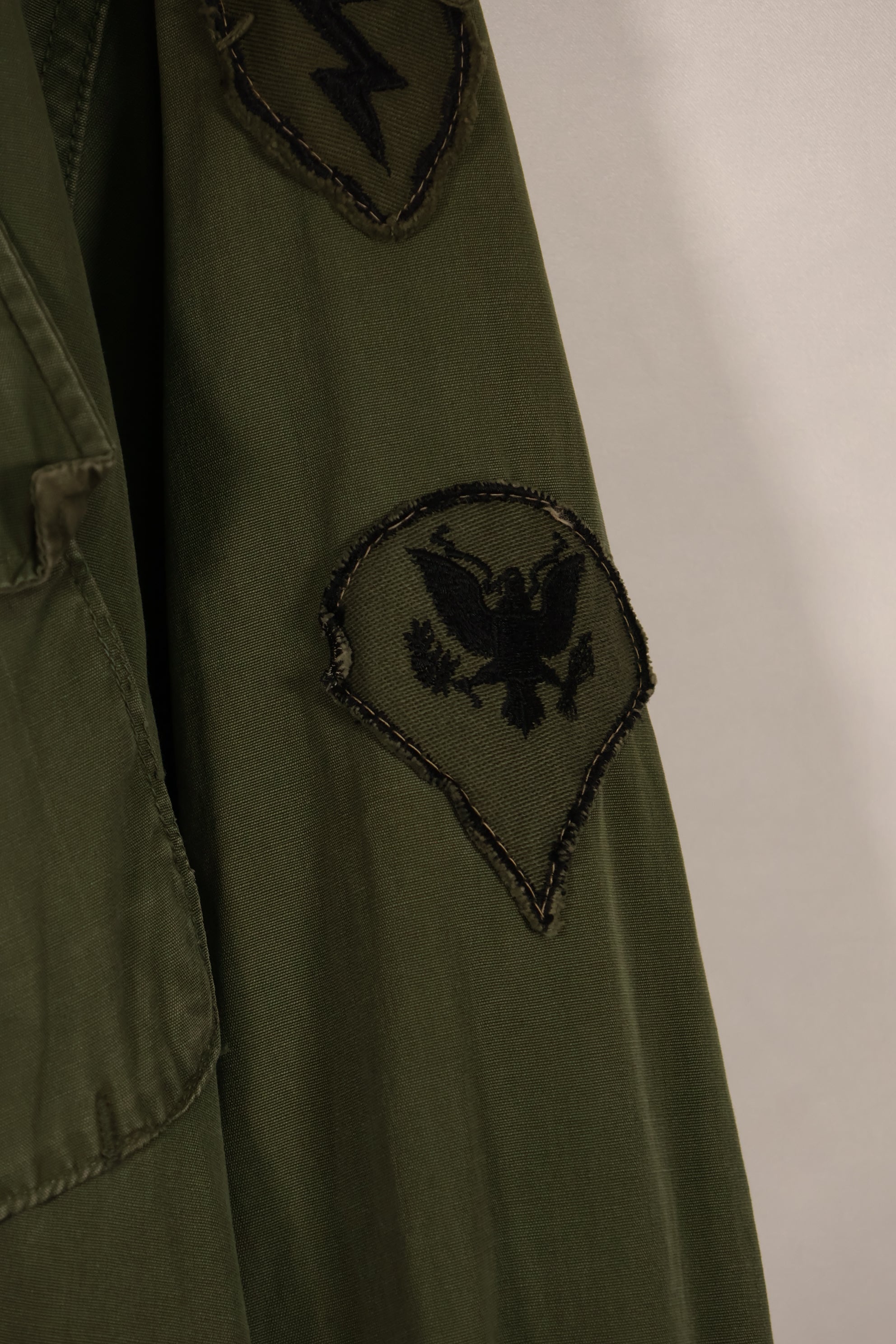 実物 1966年〜1967年製 3rd Model ジャングルファティーグ M-R 25th Inf パッチ付き 中古品