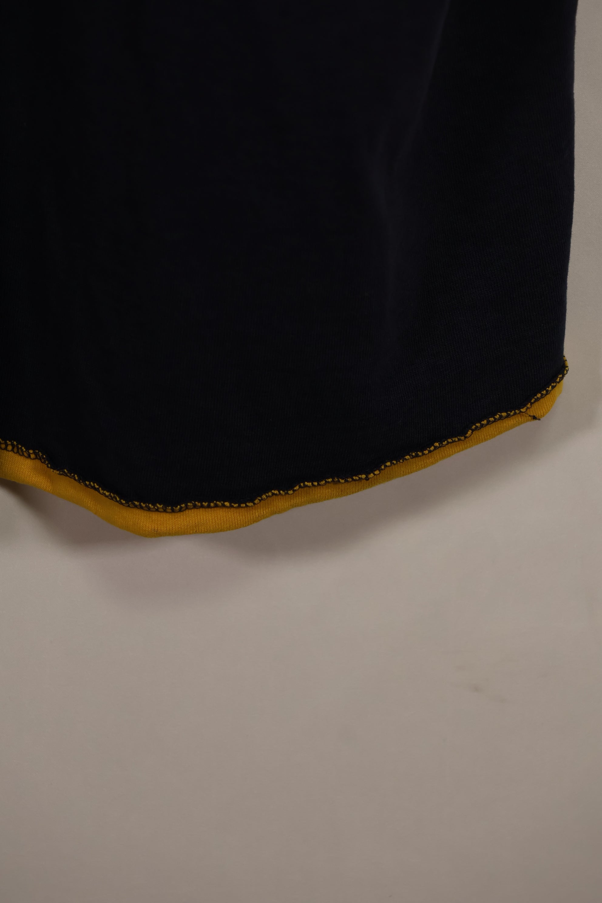 実物 アメリカ海軍 UDTチーム リバーシブルTシャツ EOD章プリント付き 中古品