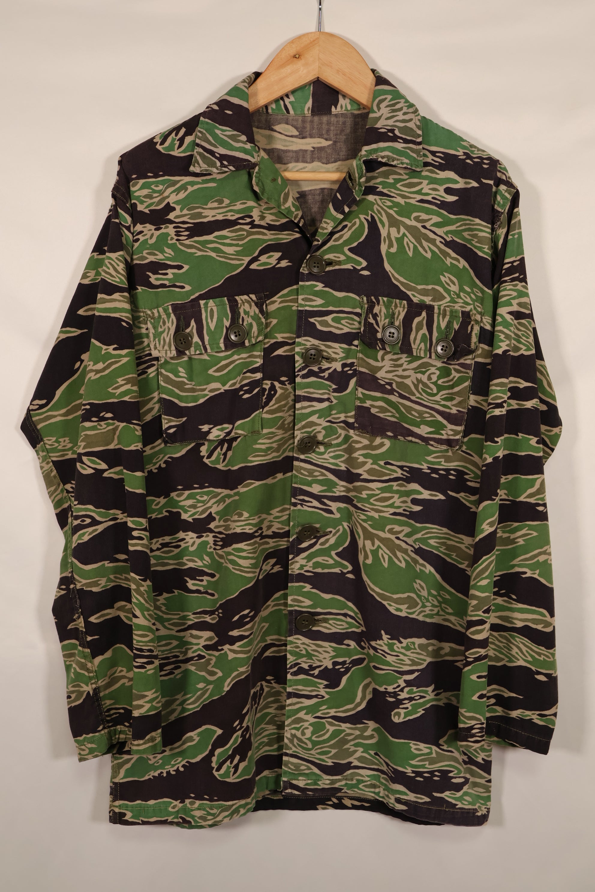 実物 レイトウォーパターン タイガーストライプ シャツ ライトウェイト 退色あり 中古品