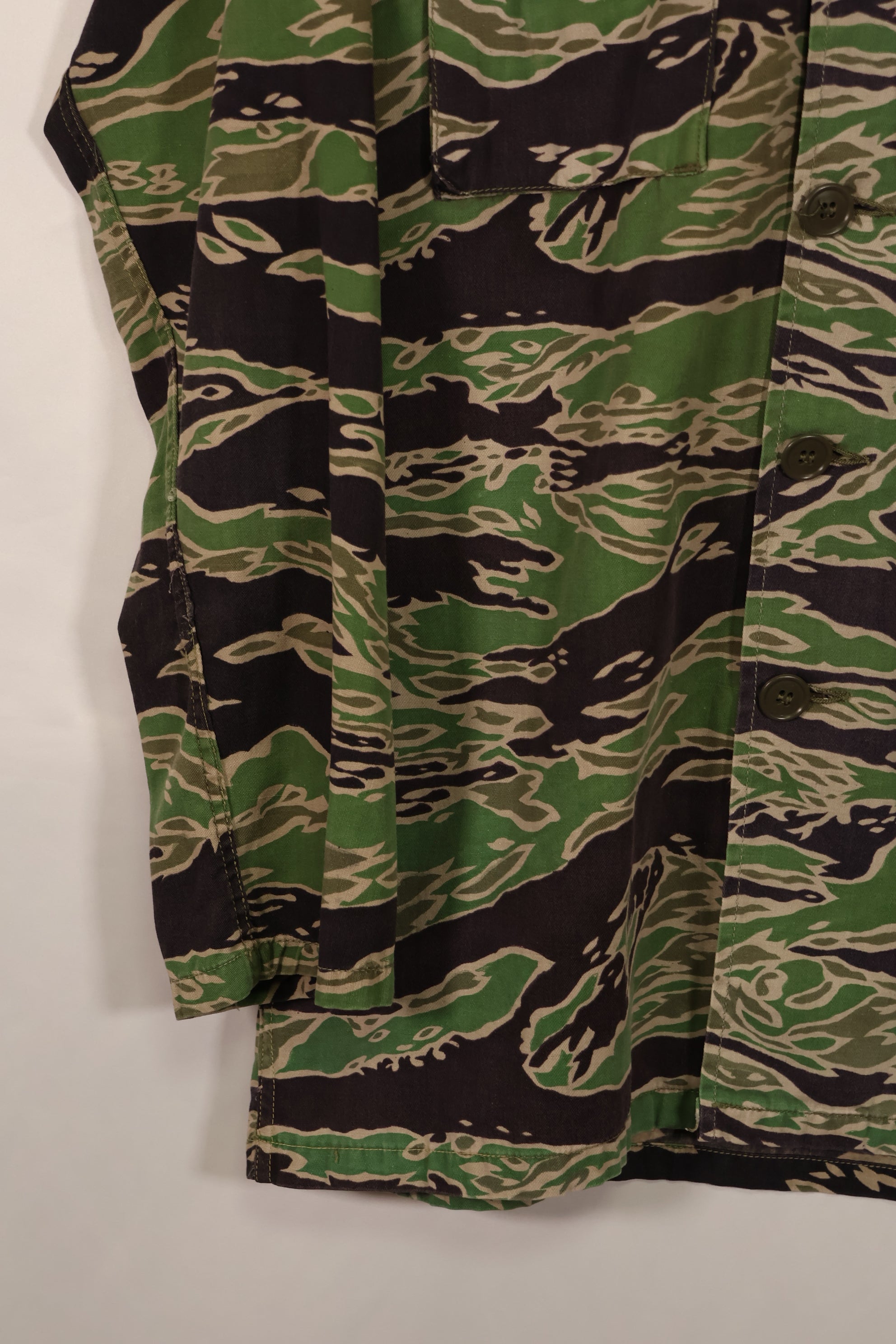 実物 レイトウォーパターン タイガーストライプ シャツ ライトウェイト 退色あり 中古品