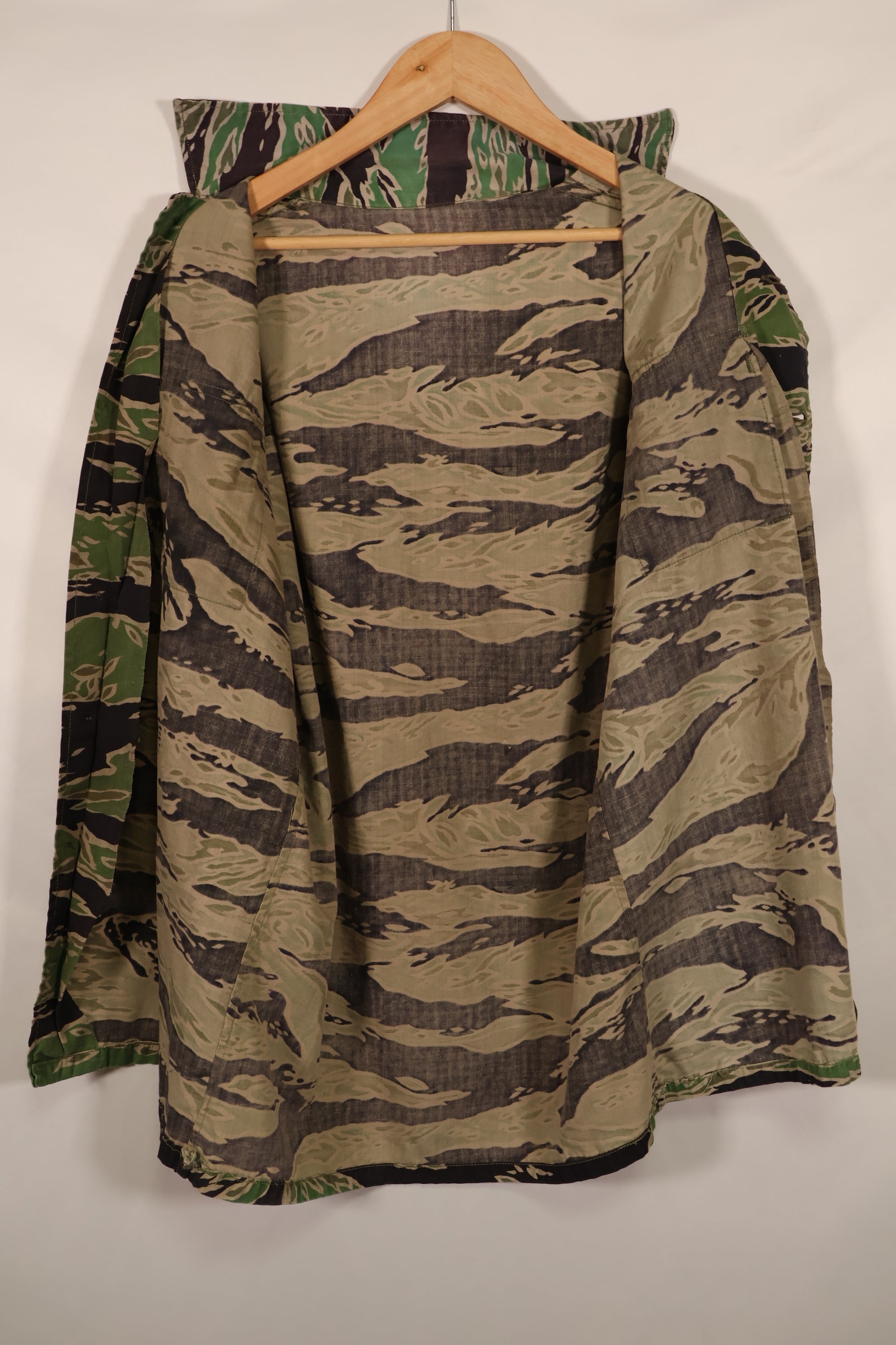 実物 レイトウォーパターン タイガーストライプ シャツ ライトウェイト 退色あり 中古品