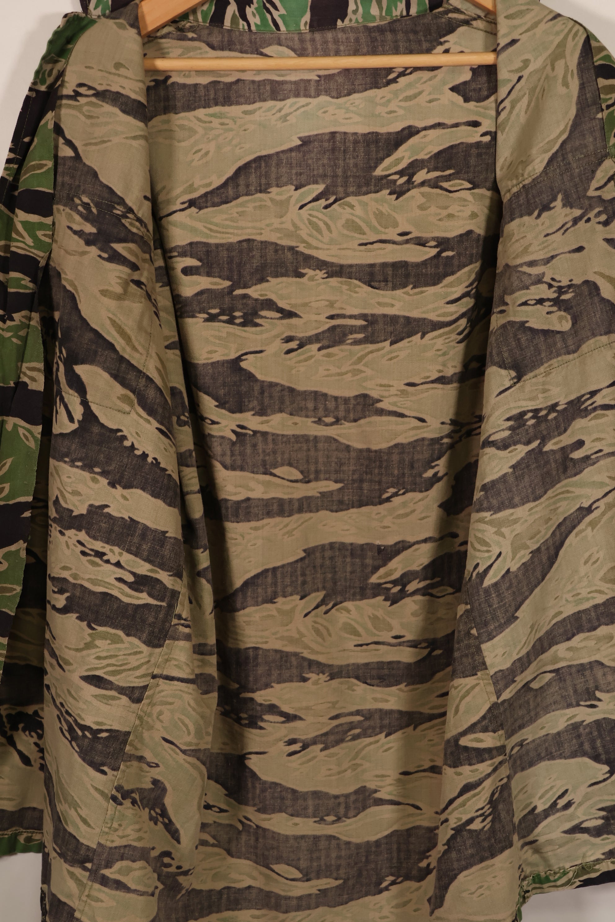 実物 レイトウォーパターン タイガーストライプ シャツ ライトウェイト 退色あり 中古品