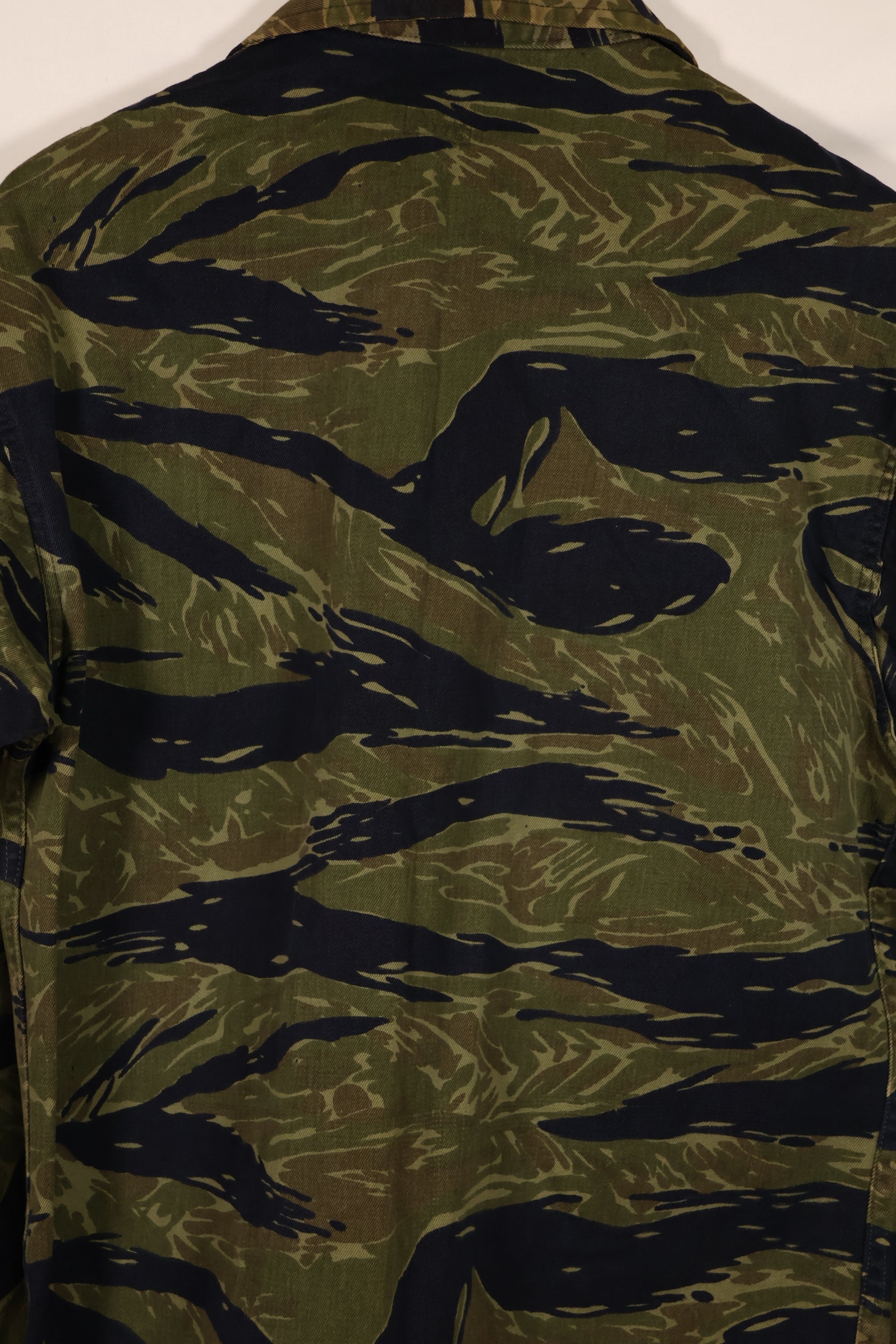 実物 タイガーストライプ TO78タイガー ジャケット 状態良い A-Lサイズ パッチ後付け