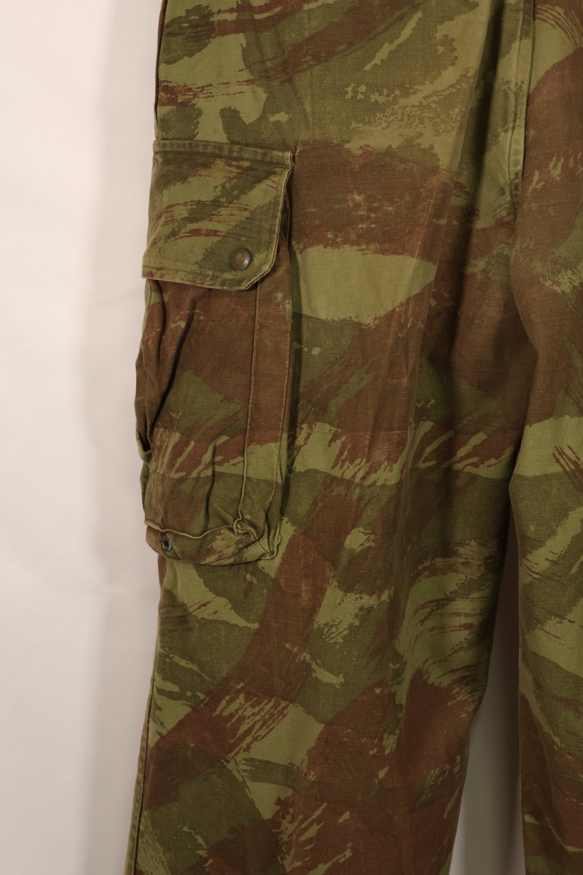 実物 フランス軍 インドシナ戦争 リザード迷彩 TAP 47/53 空挺パンツ 中古品