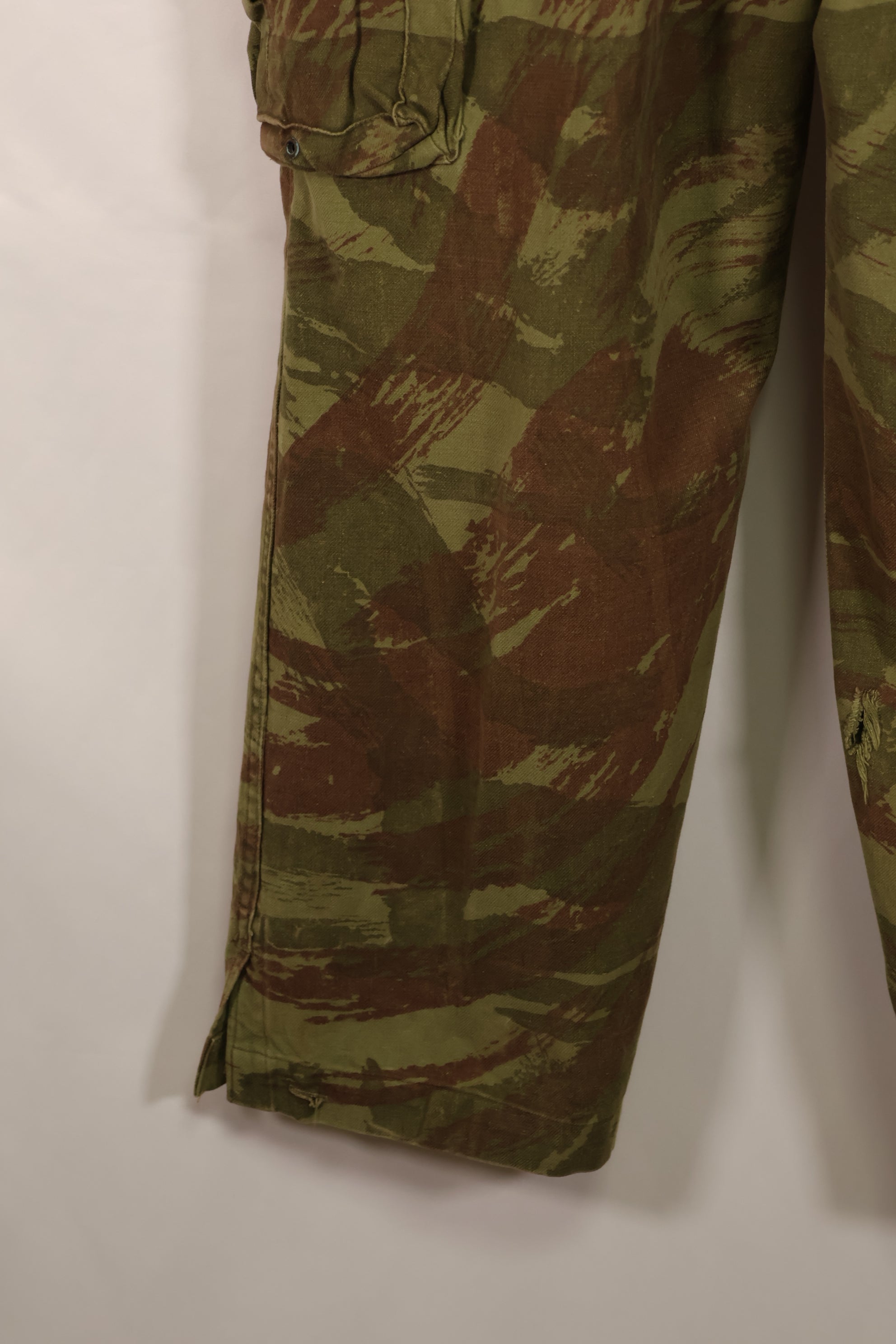 実物 フランス軍 インドシナ戦争 リザード迷彩 TAP 47/53 空挺パンツ 中古品