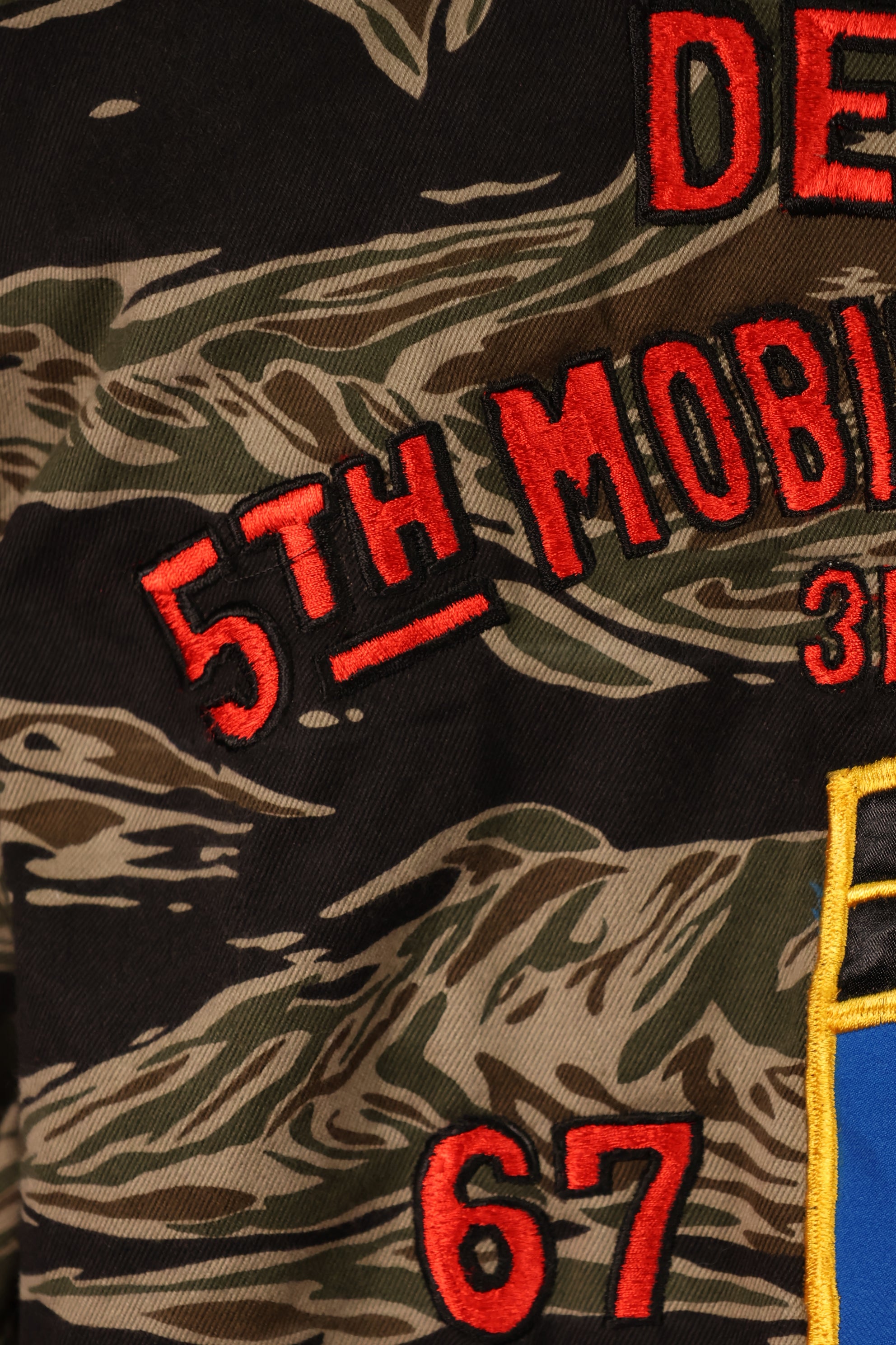 【限定生産品】レプリカ 沖縄 Mugi's 刺繍 MILITARIA 1911 シルバータイガー  USカットシャツ ツアージャケット
