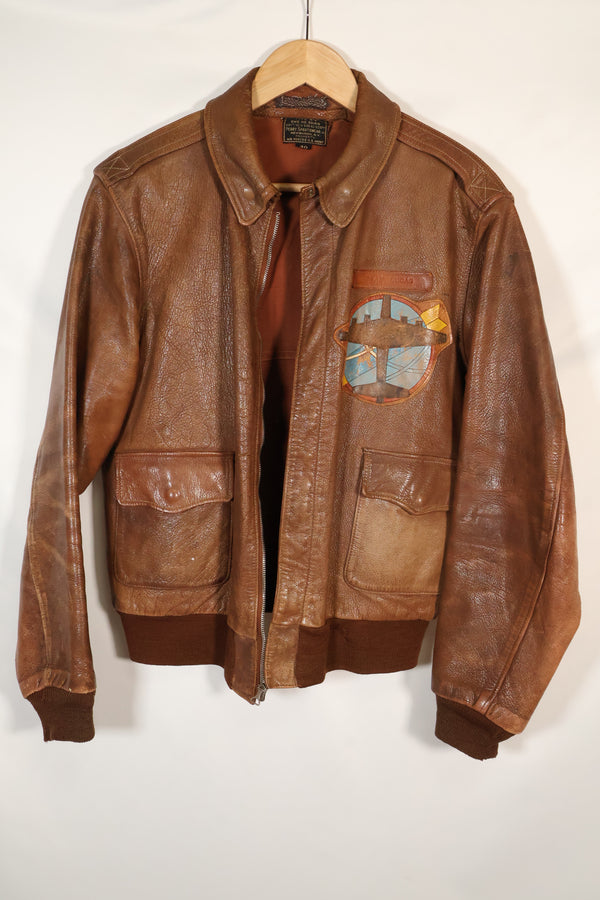 1940年代 サイズ 40 アメリカ陸軍航空隊 USAAF A-2 フライトジャケット スクアドロンパッチ付き 中古品