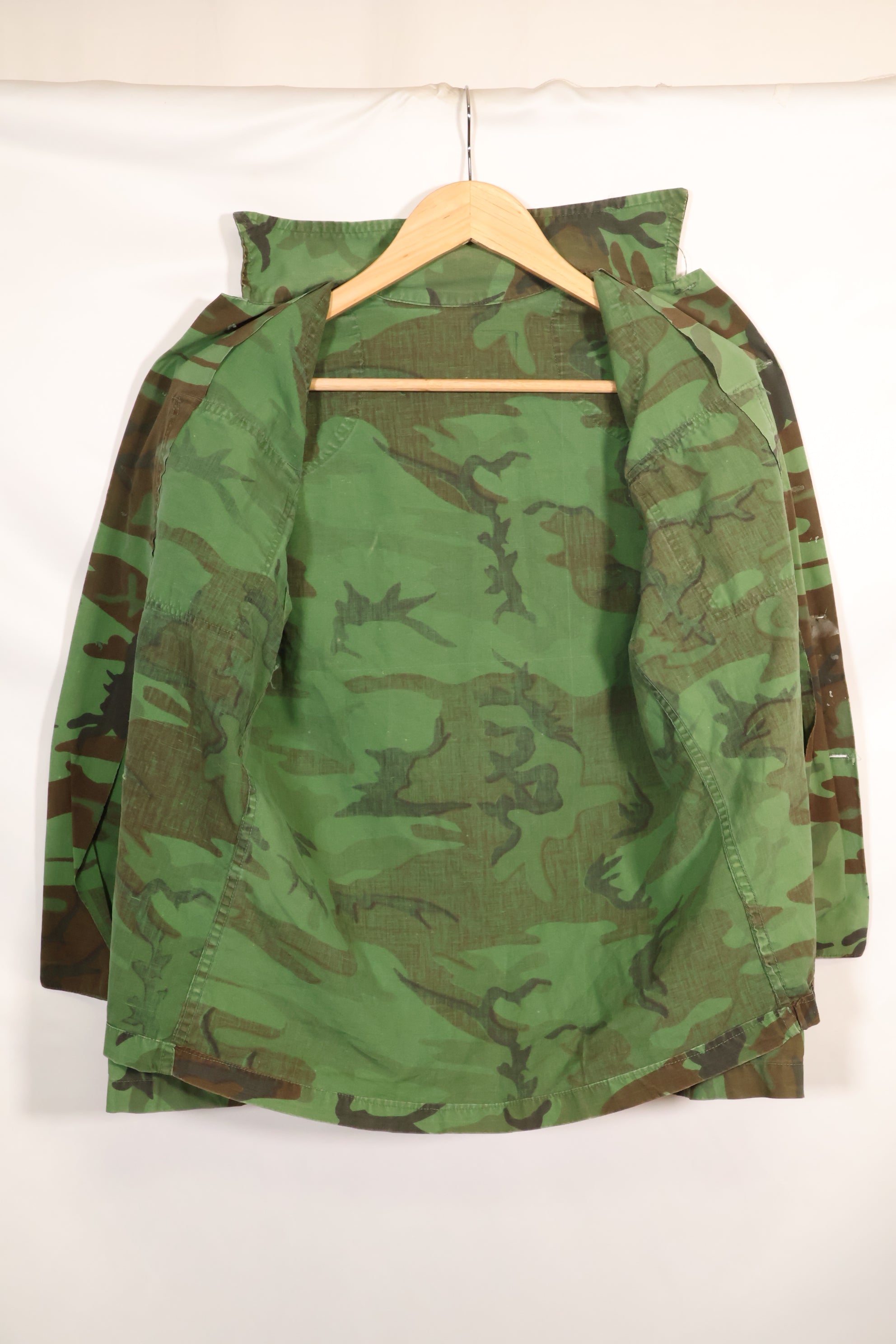 1960年代 ポップリン製 ARVN リーフ迷彩 シャツ 薄手生地 レア品 中古品