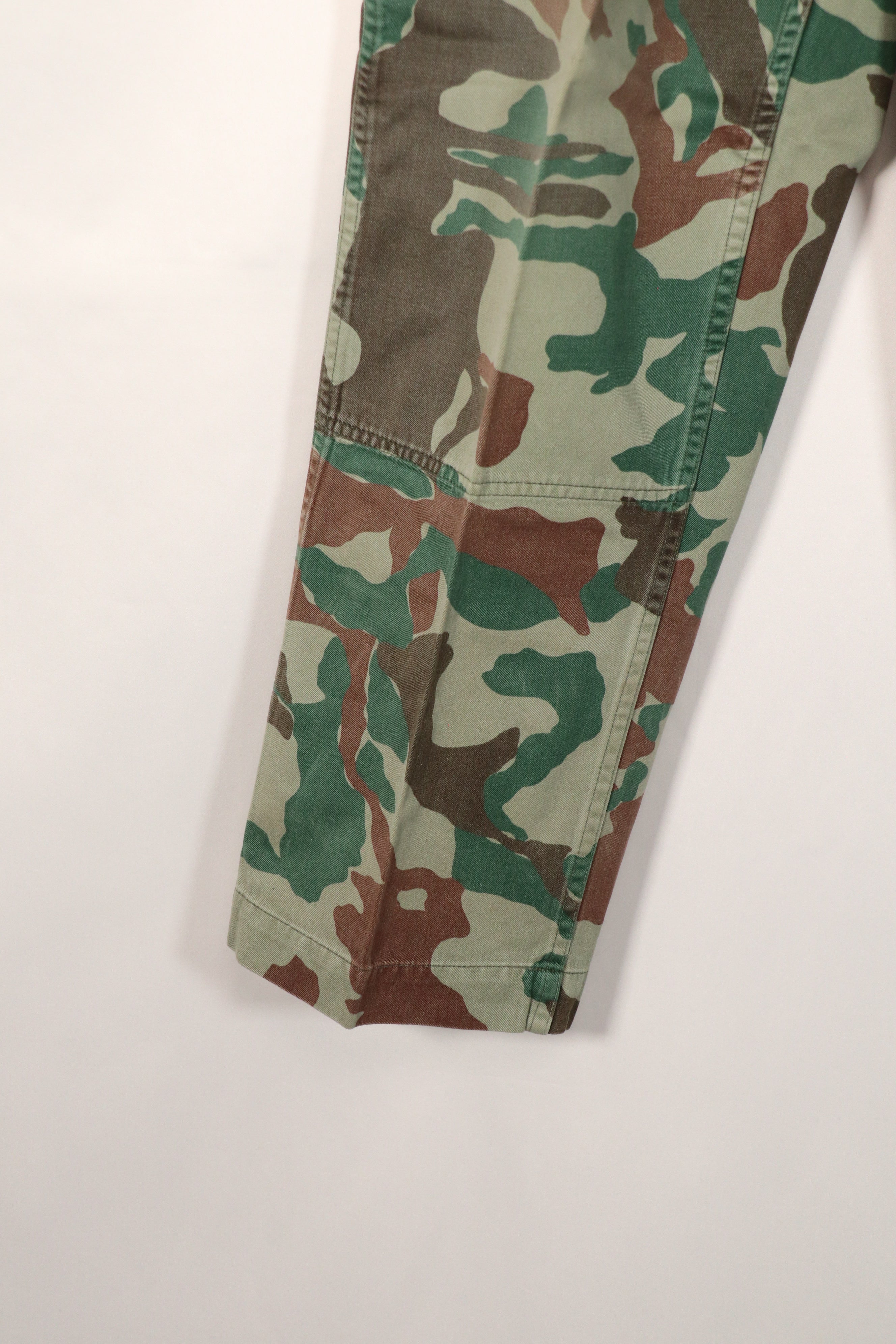 実物 日本国 陸上自衛隊 1980年代 熊笹迷彩 パンツ 中古品 傷あり