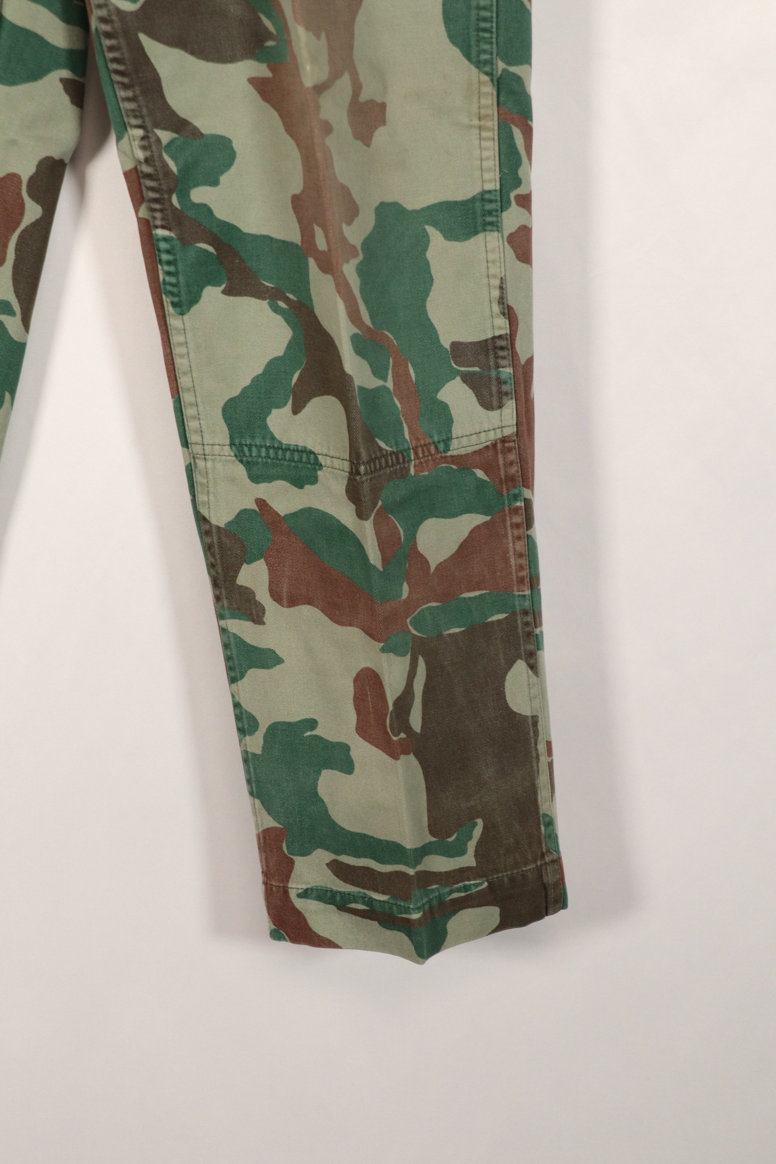 実物 日本国 陸上自衛隊 1980年代 熊笹迷彩 パンツ 中古品 傷あり