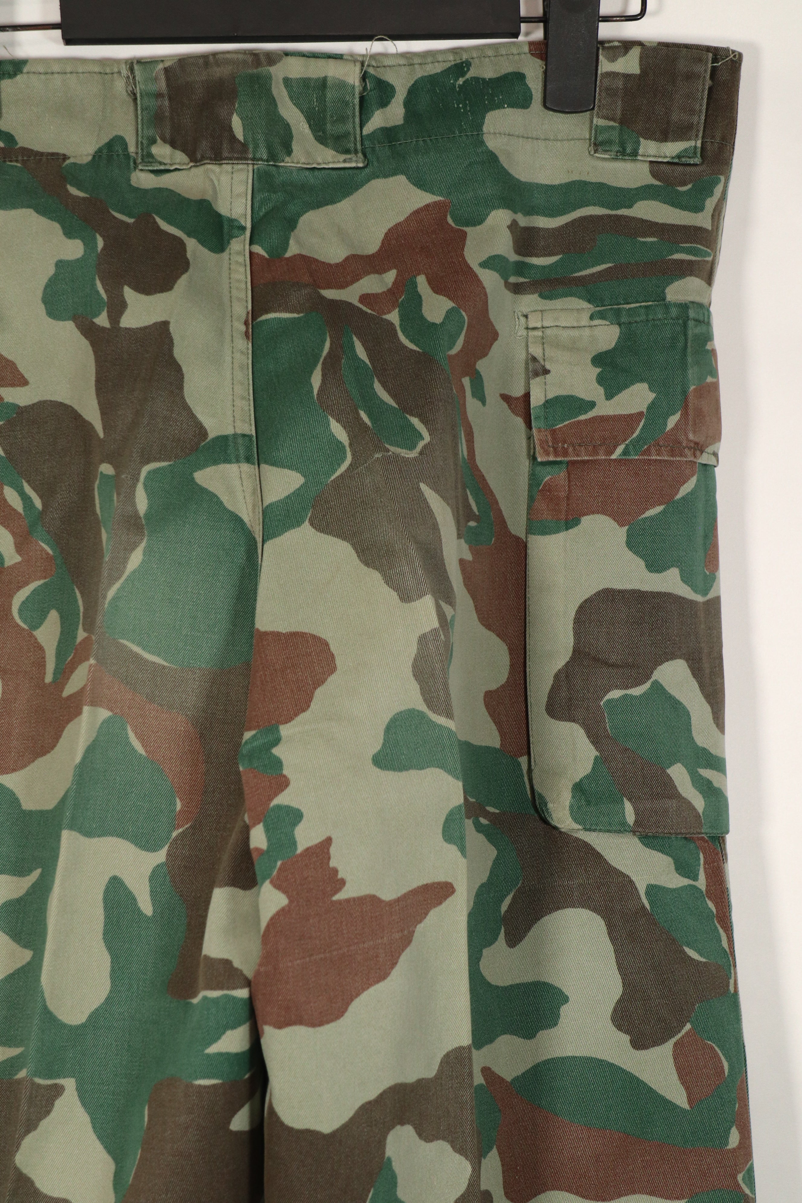 実物 日本国 陸上自衛隊 1980年代 熊笹迷彩 パンツ 中古品 傷あり
