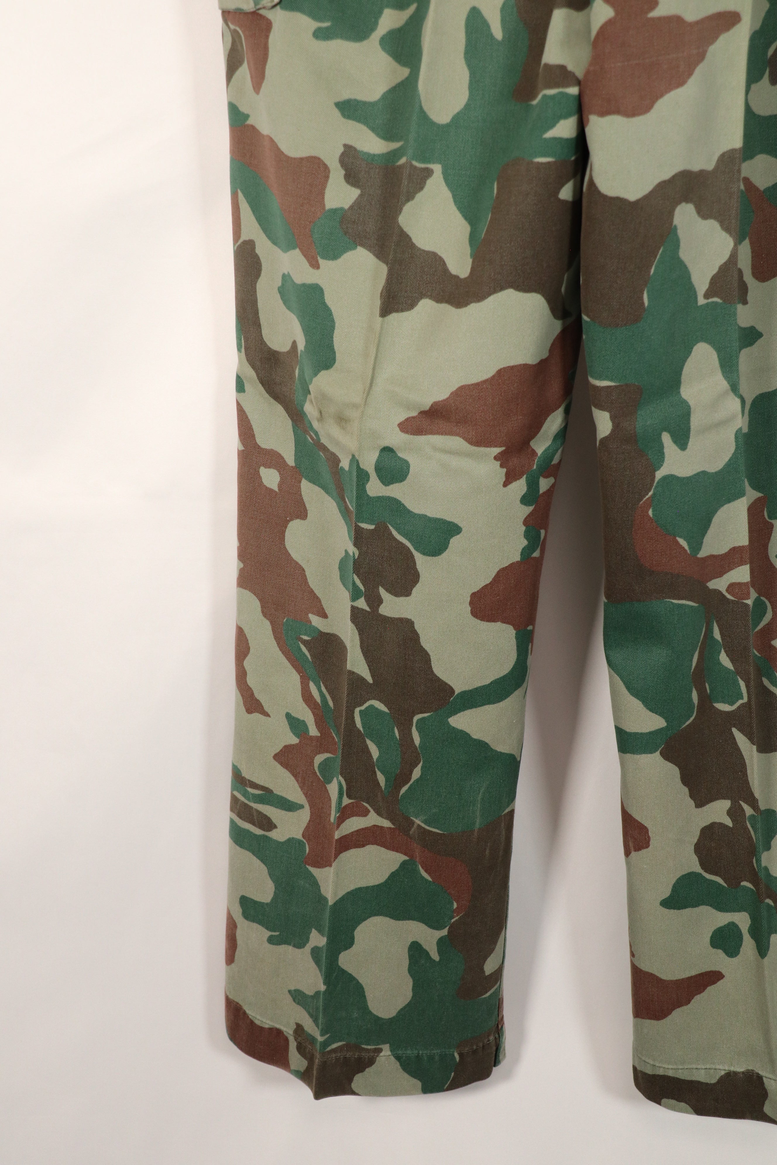 実物 日本国 陸上自衛隊 1980年代 熊笹迷彩 パンツ 中古品 傷あり