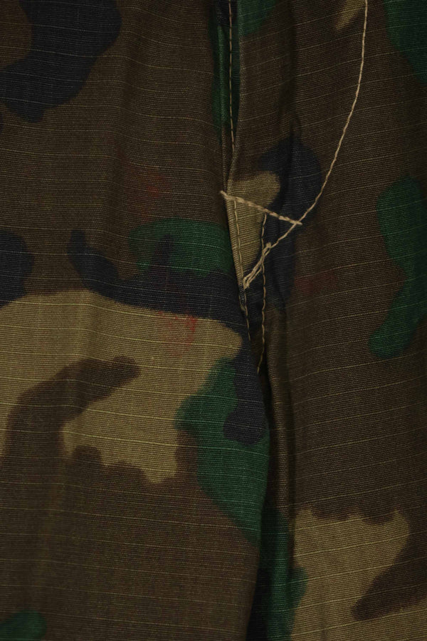 映画会社衣装 実物生地 ARVN ERDL迷彩 上下セット 未使用品