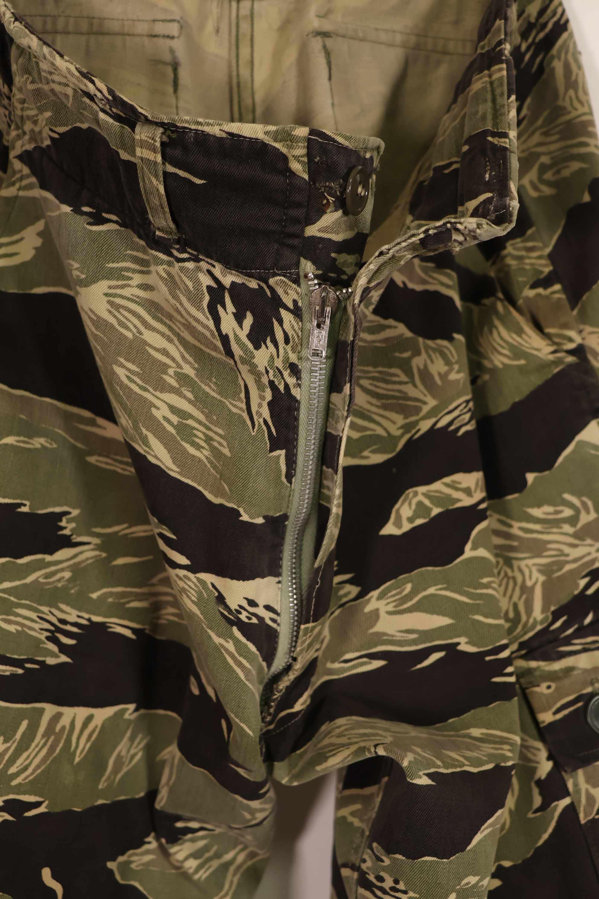 実物 沖縄タイガーパターン タイガーストライプパンツ USカット US-M 中古品