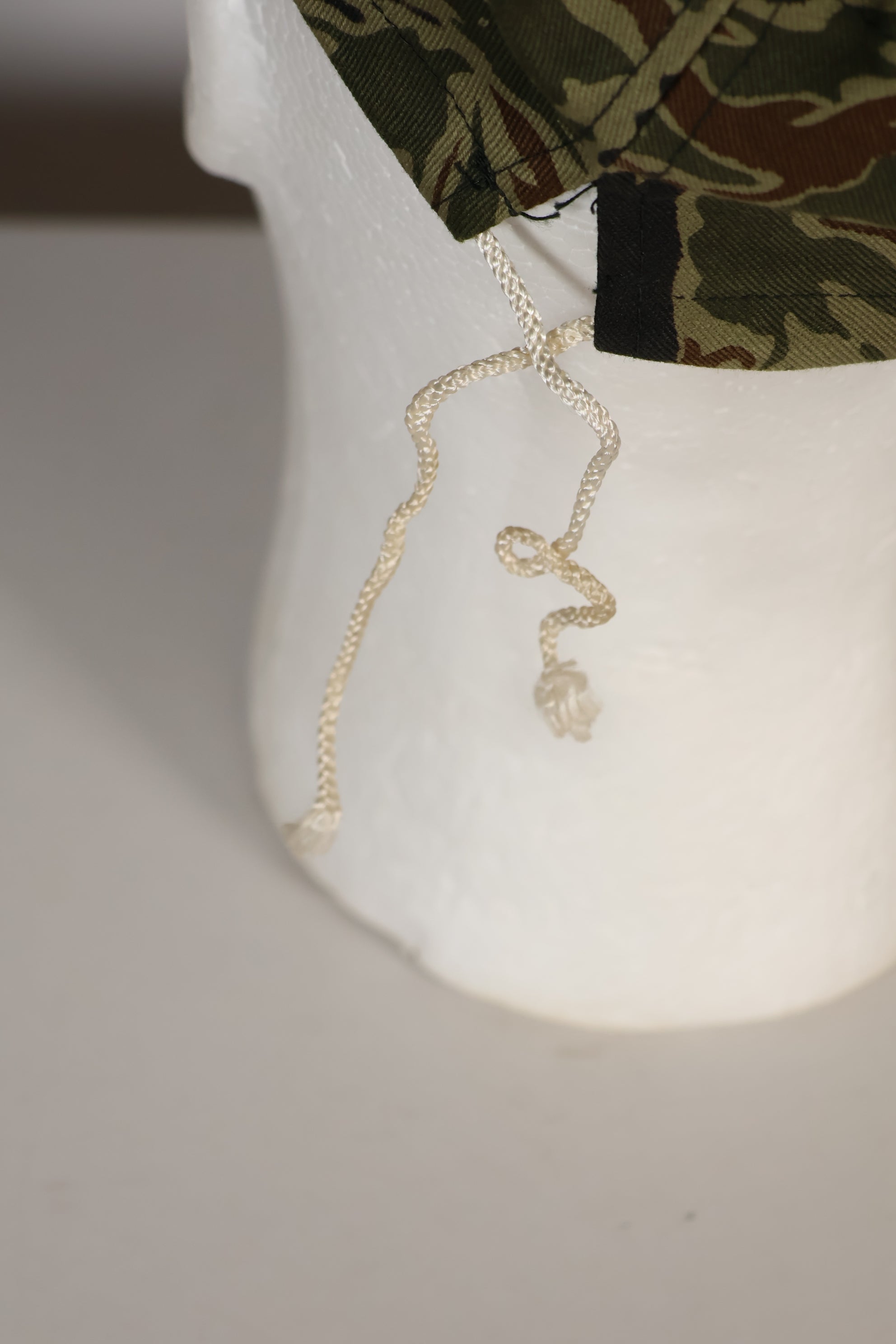 実物 個人調達品 ジグザグパターン タイガーストライプ ベレー帽 未使用品