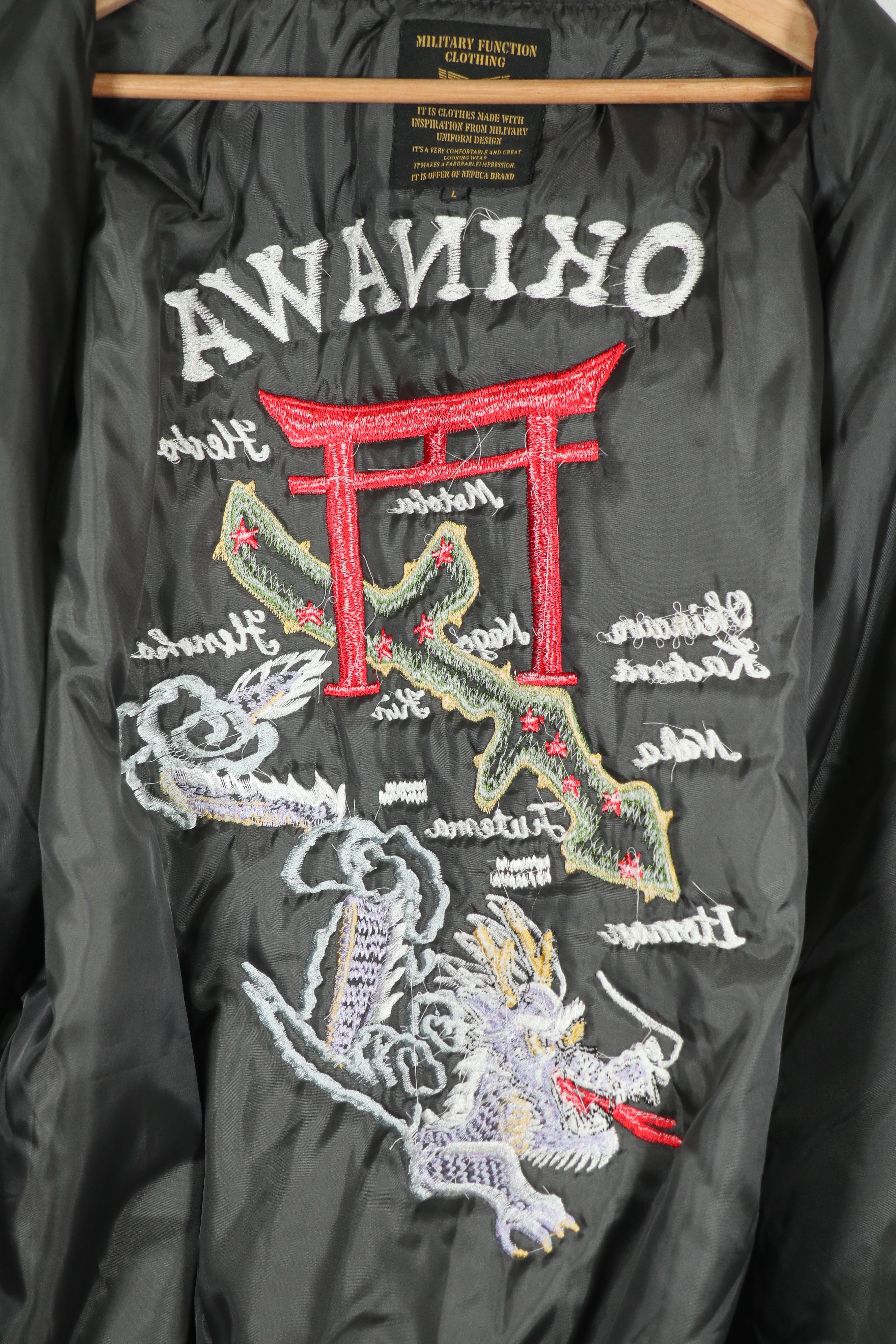 近年 沖縄製 スーバニアジャケット 直接刺繍 MA-1 B