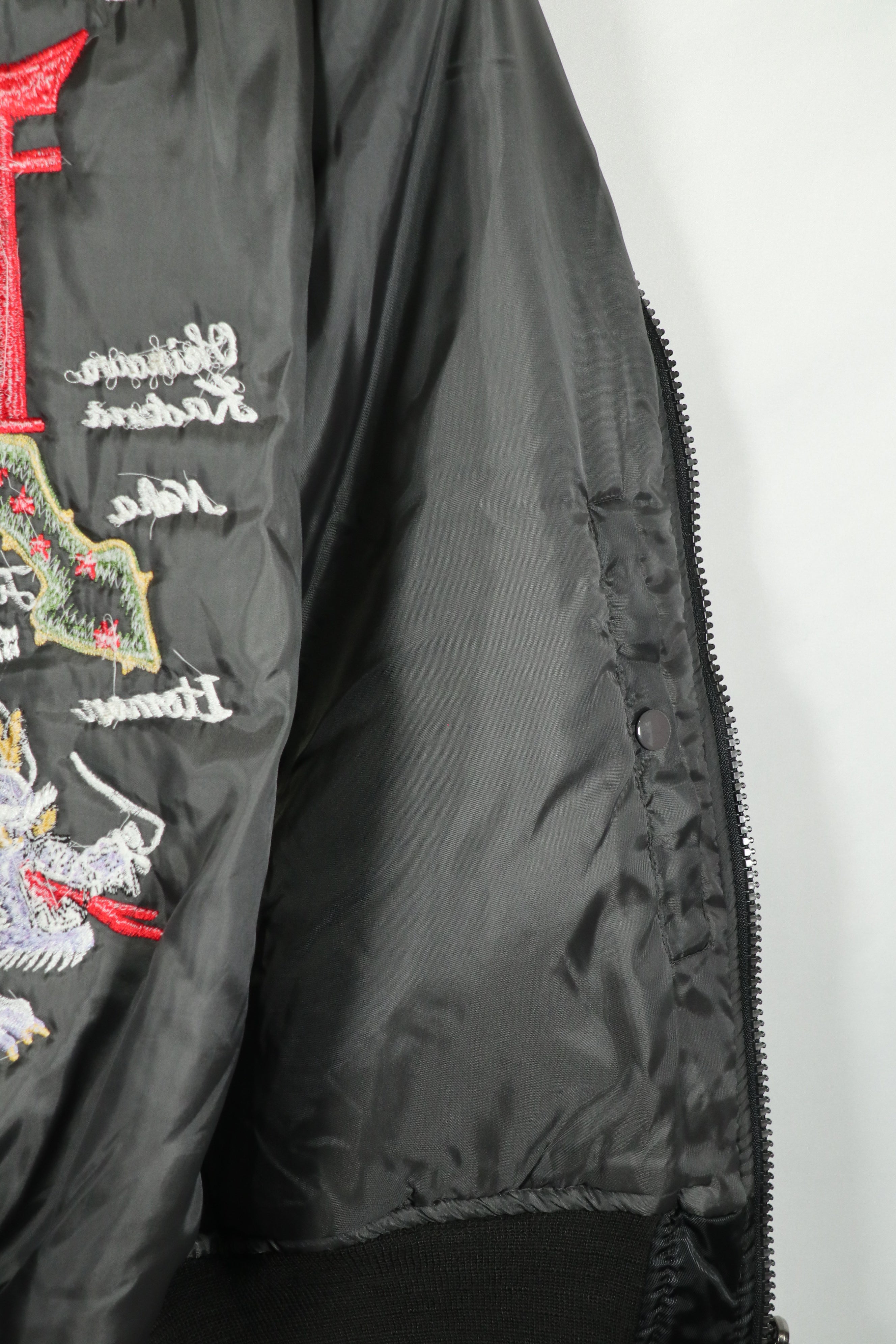 近年 沖縄製 スーバニアジャケット 直接刺繍 MA-1 B