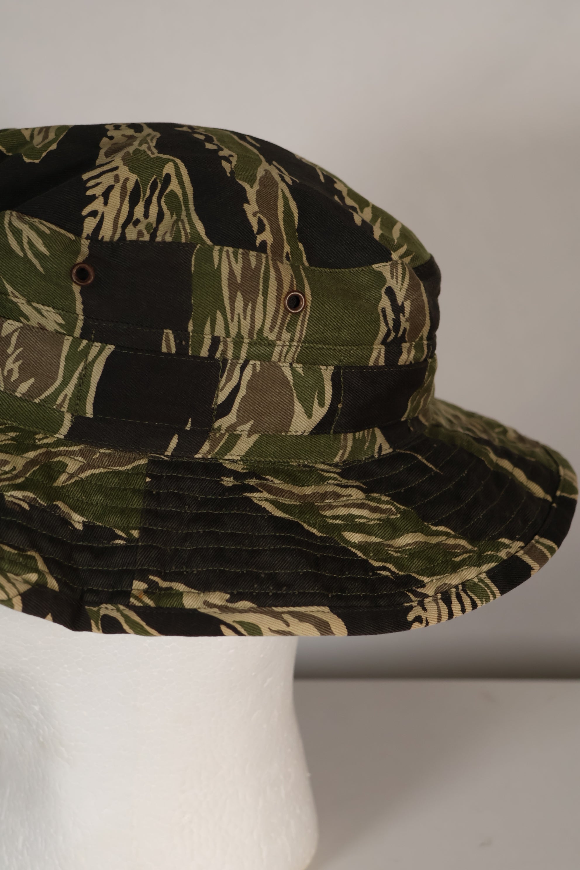 実物 沖縄タイガー タイガーストライプ CISOカット ブーニーハット 大きめ 中古品