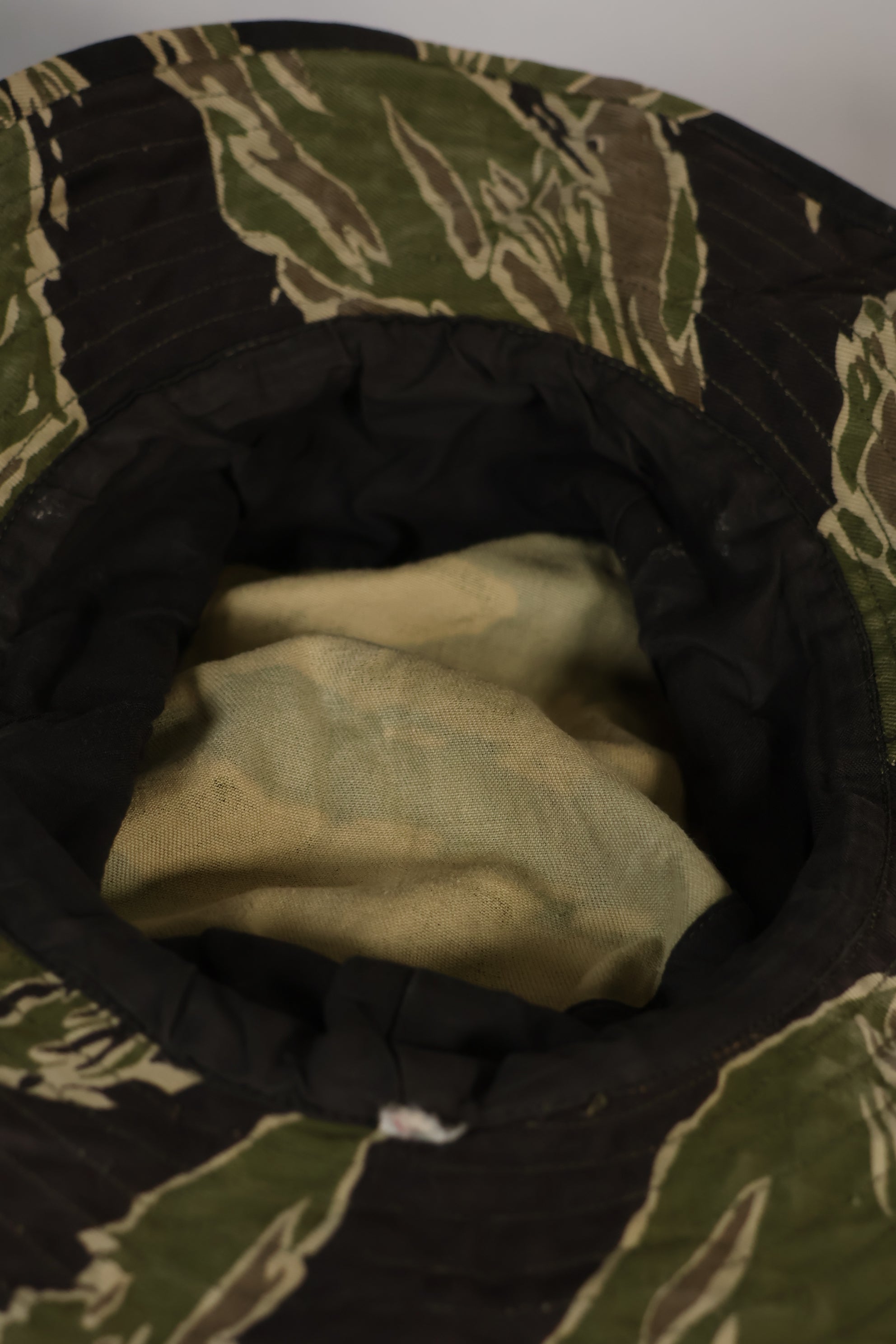 実物 沖縄タイガー タイガーストライプ CISOカット ブーニーハット 大きめ 中古品