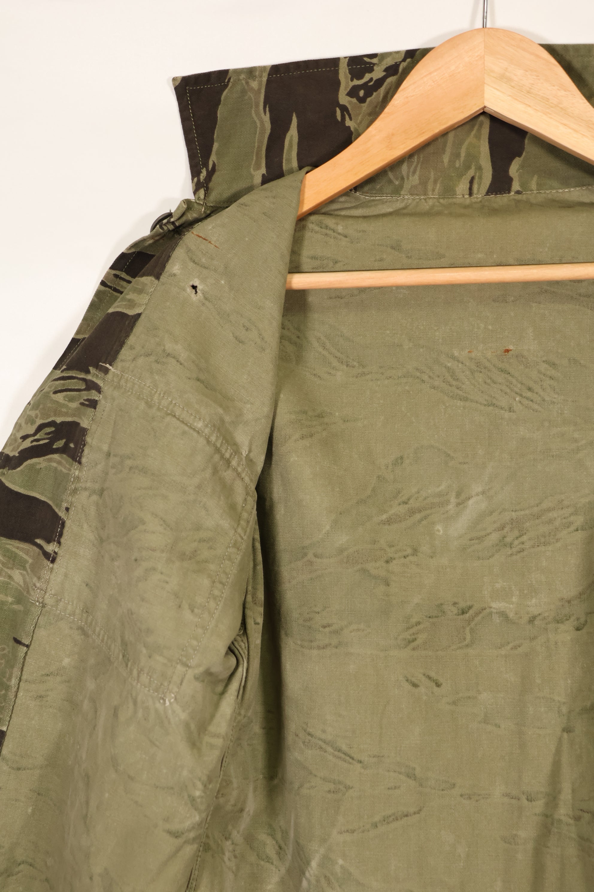 実物 クラシックパターン タイガーストライプ シャツ Asian Cut 中古品