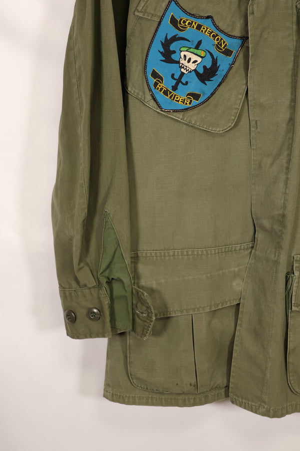 実物 MACV SOG RT VIPER 元隊員 4th Model ジャングルファティーグ RECONパッチのみレプリカ