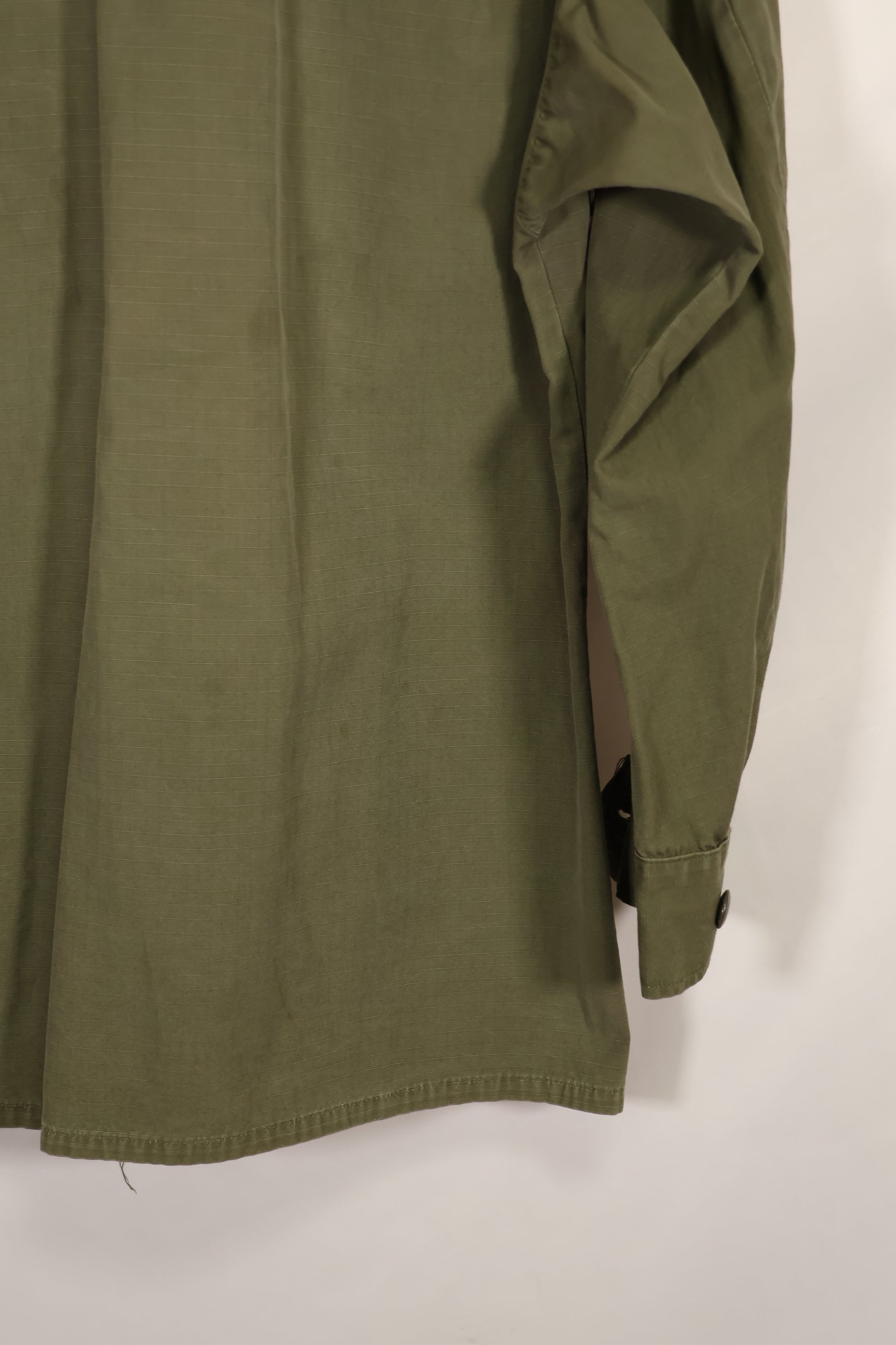 実物 MACV SOG RT VIPER 元隊員 4th Model ジャングルファティーグ RECONパッチのみレプリカ