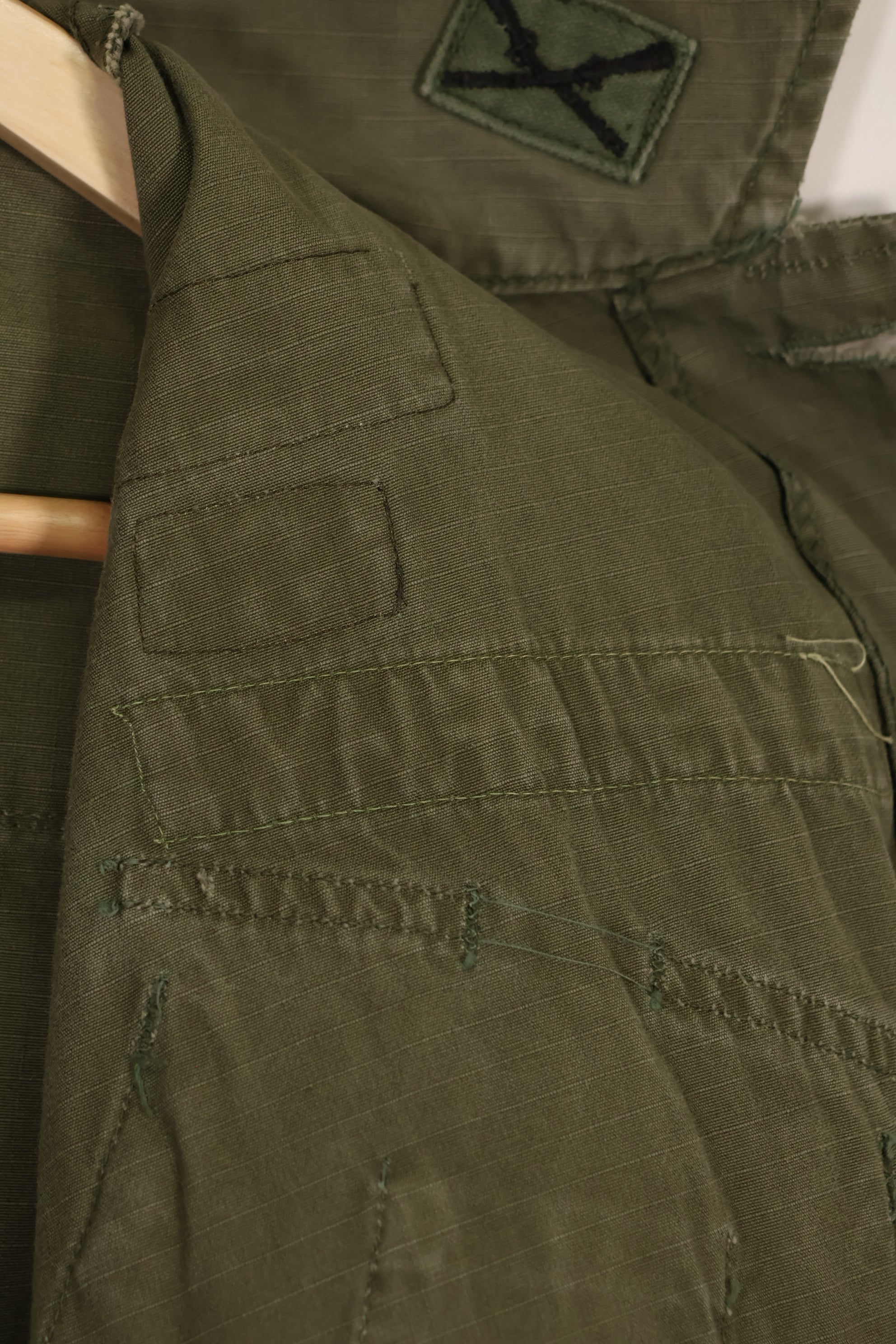 実物 MACV SOG RT VIPER 元隊員 4th Model ジャングルファティーグ RECONパッチのみレプリカ