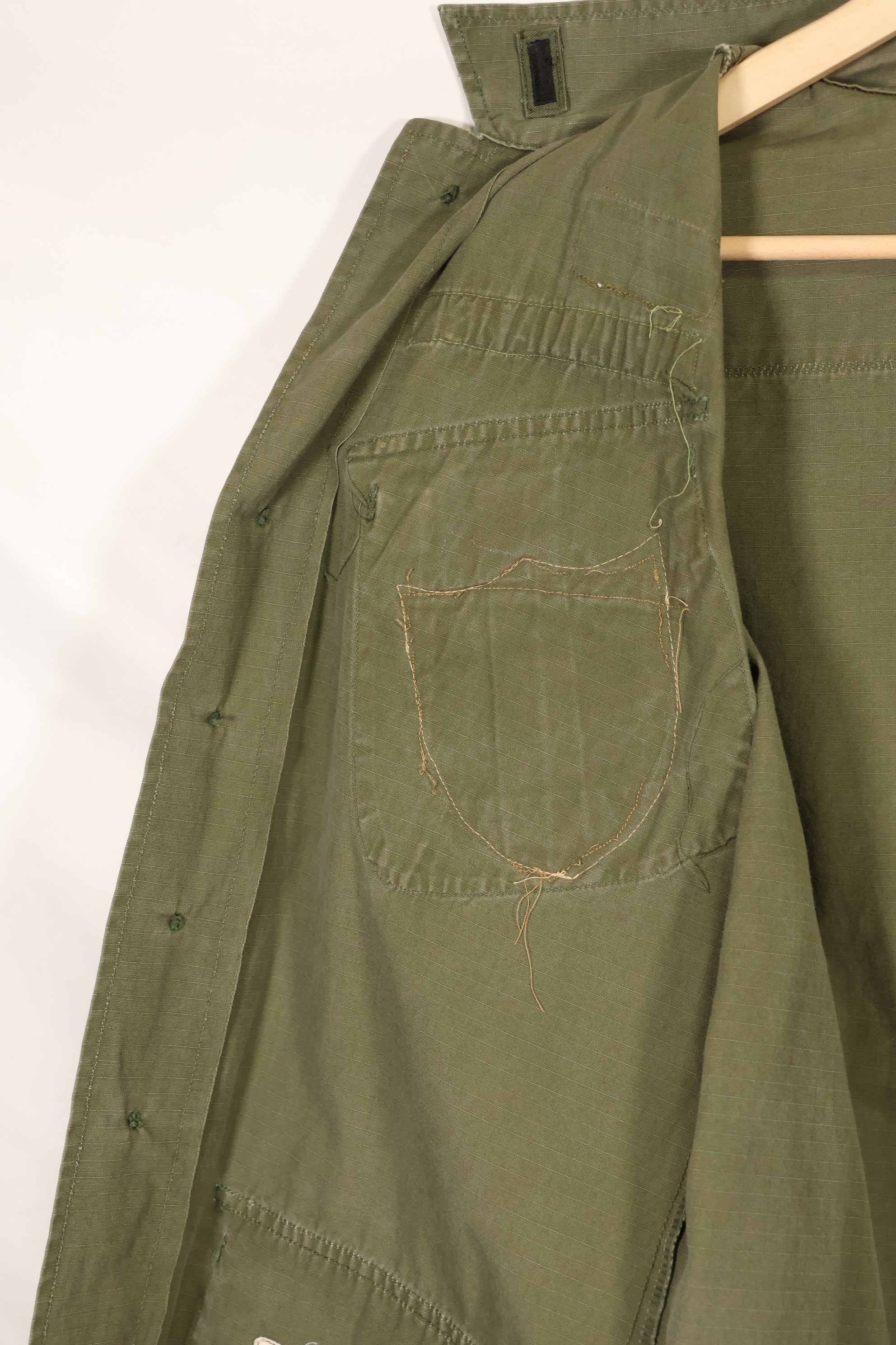 実物 MACV SOG RT VIPER 元隊員 4th Model ジャングルファティーグ RECONパッチのみレプリカ