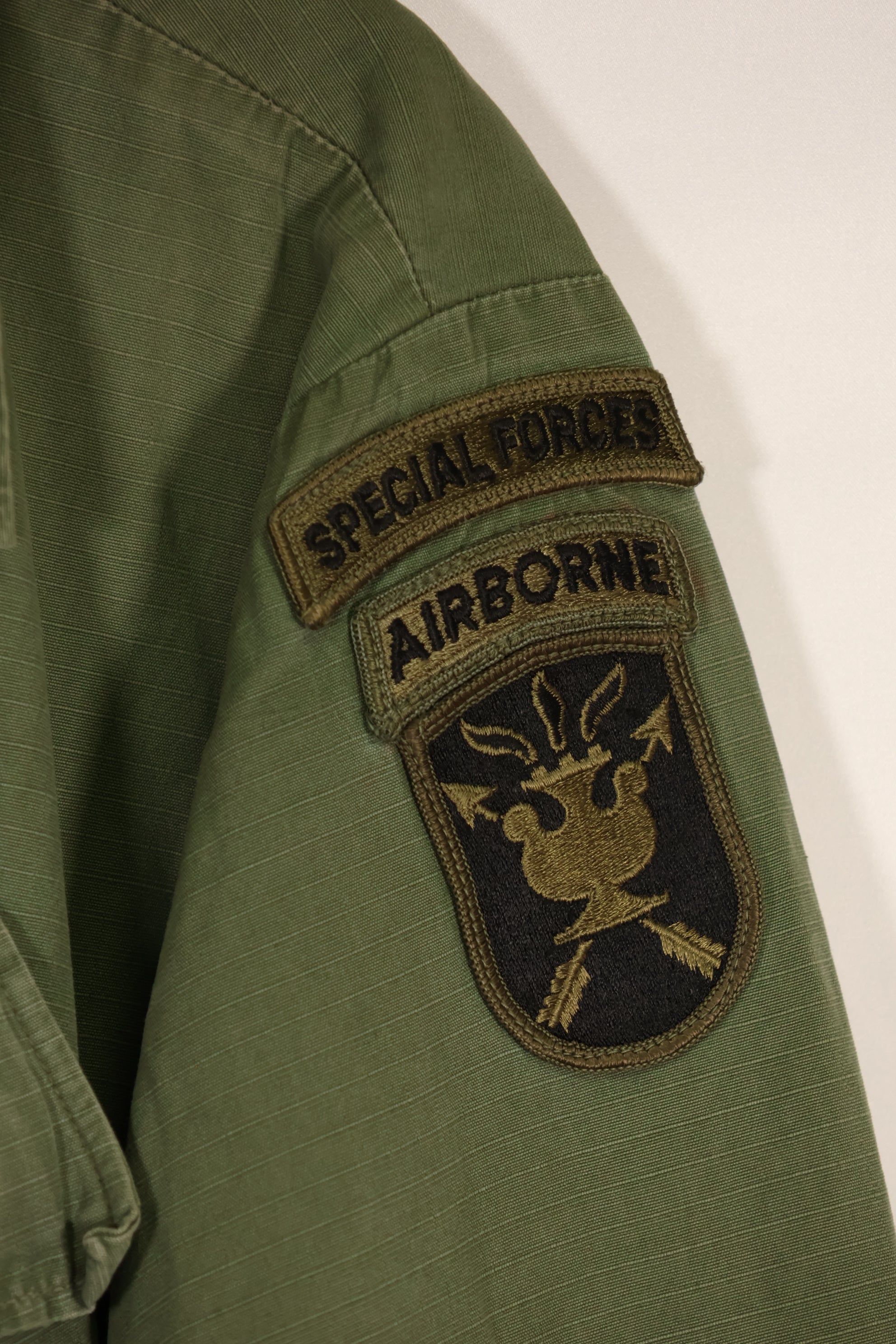 実物 1969年製 元SF隊員 4th Model ジャングルファティーグ ジャケット パッチ付き 中古品