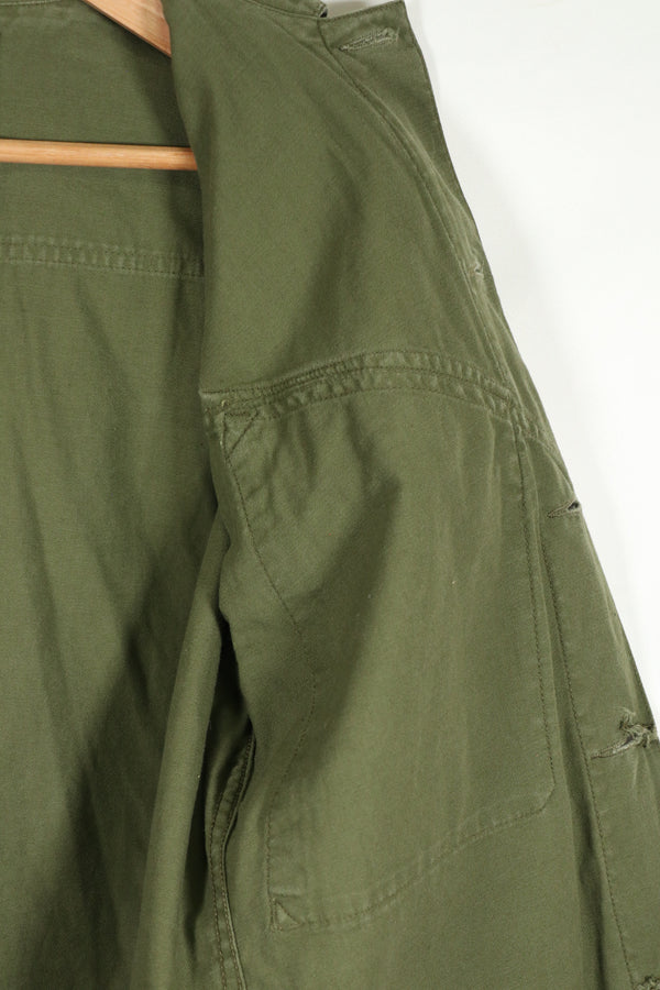 実物 1970年製 オーストラリア軍 ファティーグシャツ 階級章付き 中古品