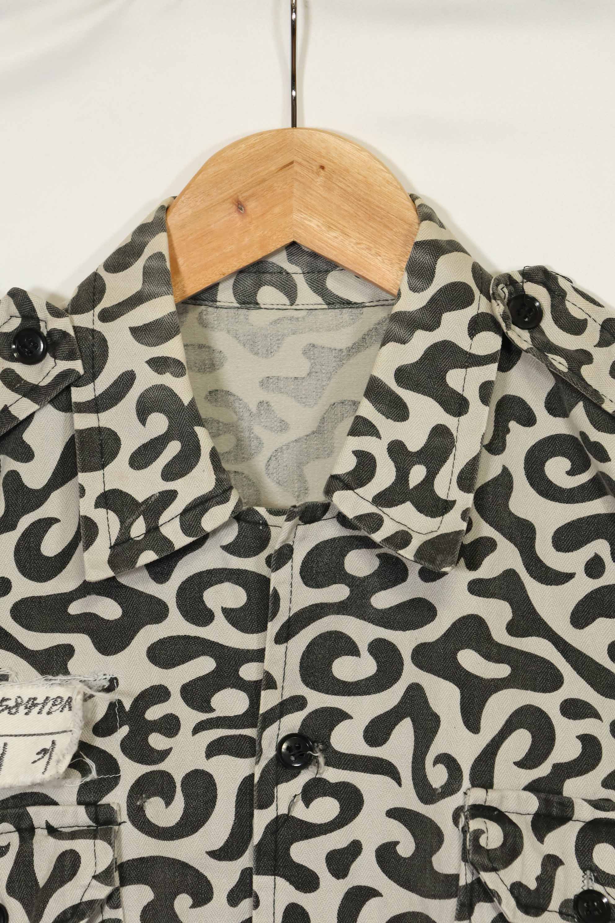 1970年代 ハングル迷彩 トレーニング用戦闘服 韓国 学生用訓練服 パッチ付き 中古品
