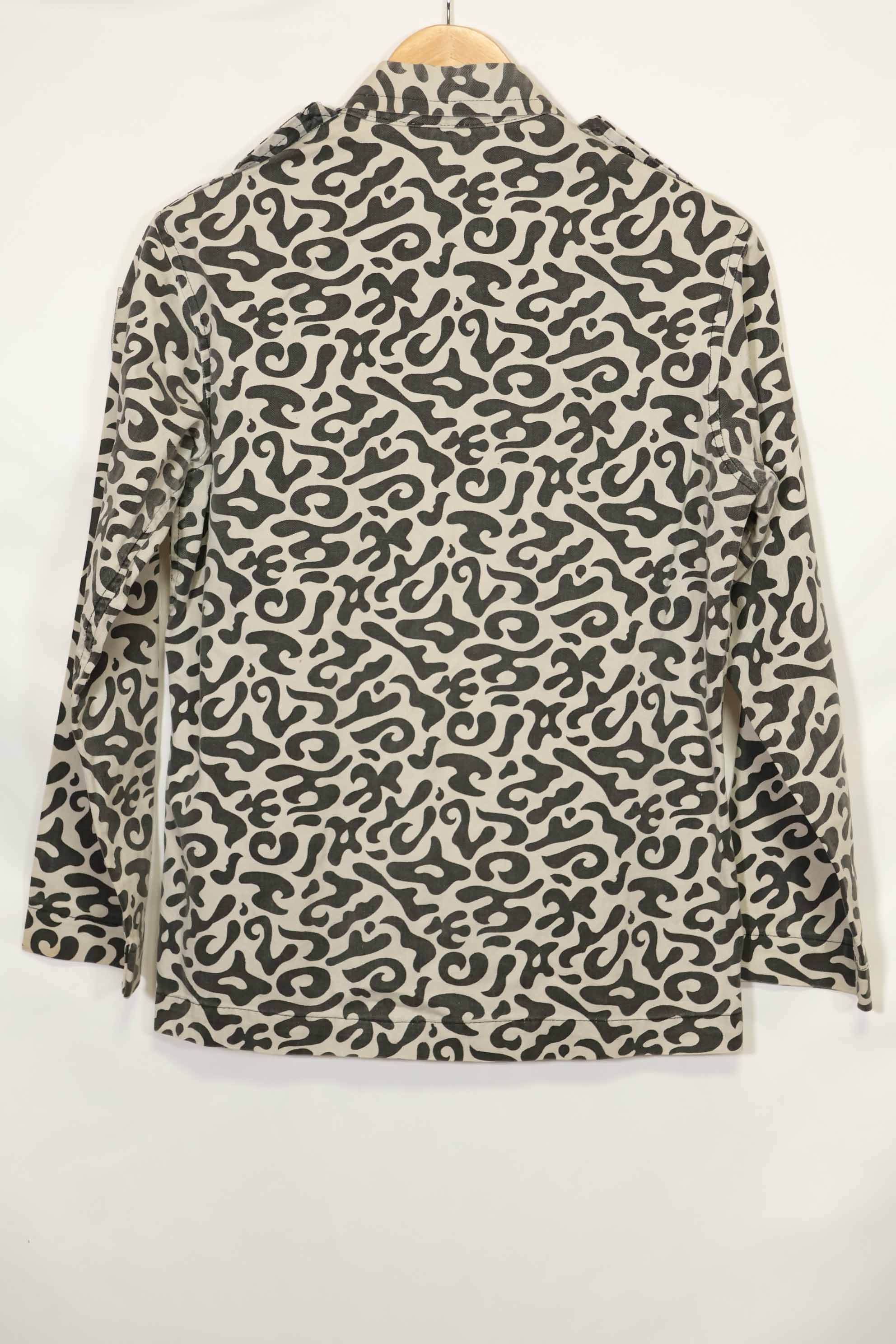 1970年代 ハングル迷彩 トレーニング用戦闘服 韓国 学生用訓練服 パッチ付き 中古品