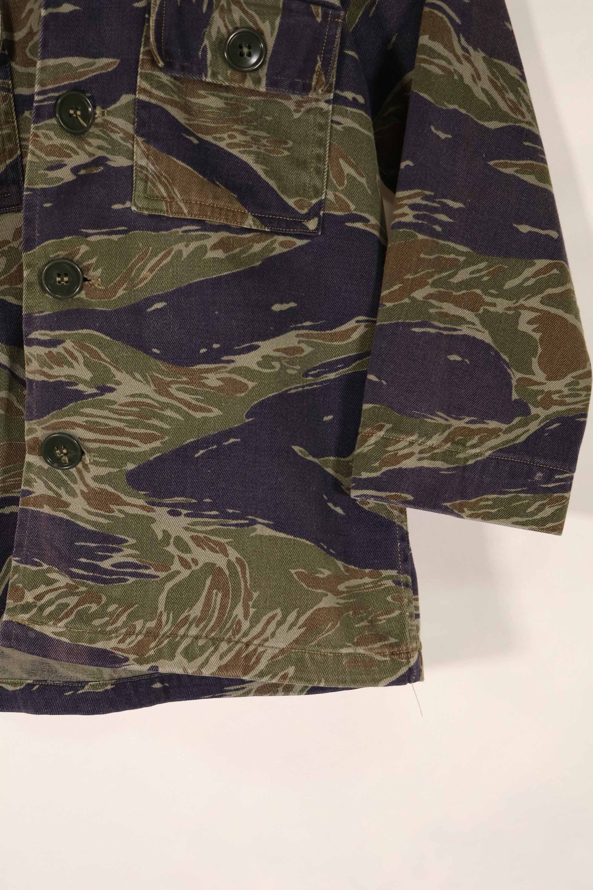 実物 子供用 スーベニア品 シルバータイガーストライプ シャツ 中古品