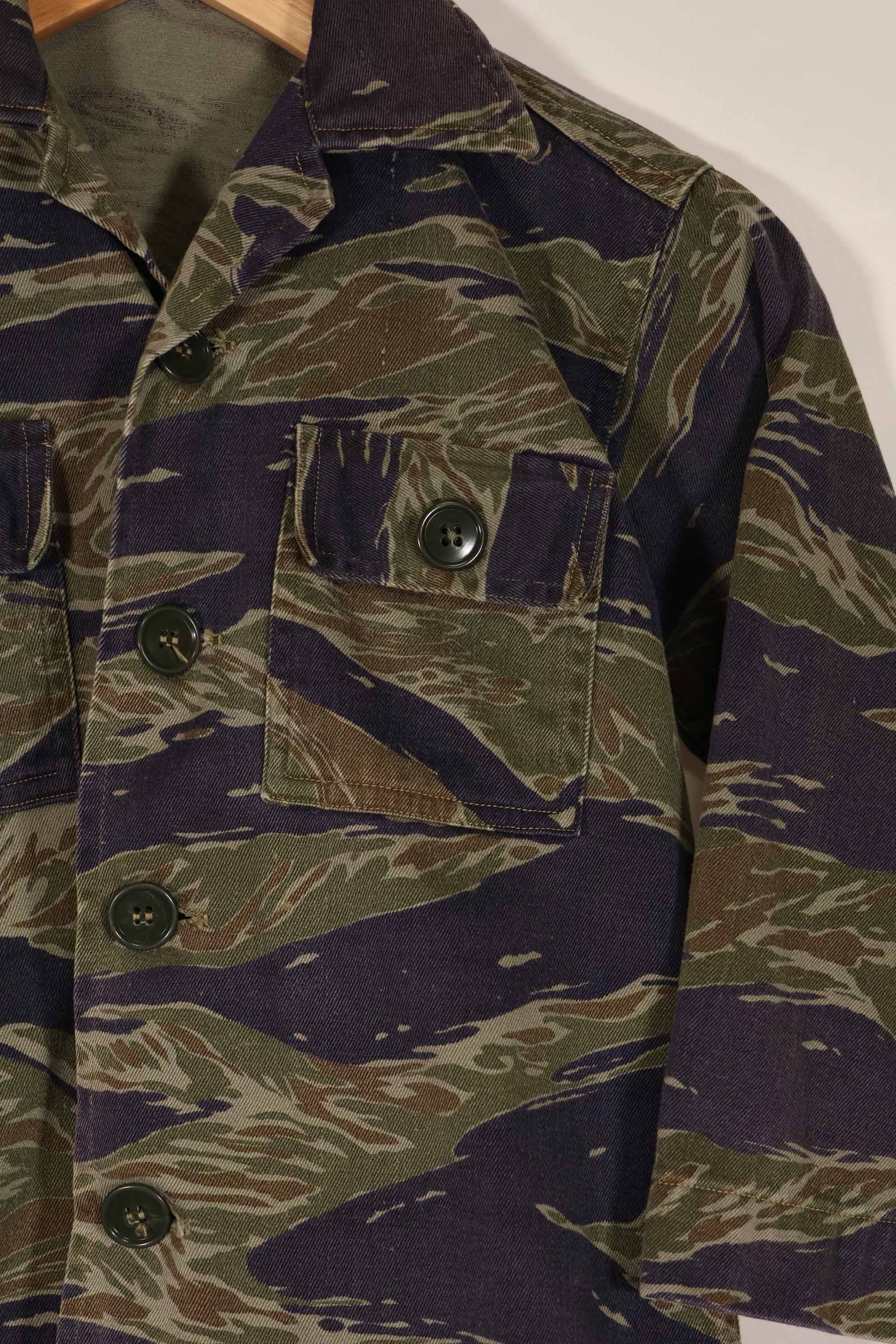 実物 子供用 スーベニア品 シルバータイガーストライプ シャツ 中古品