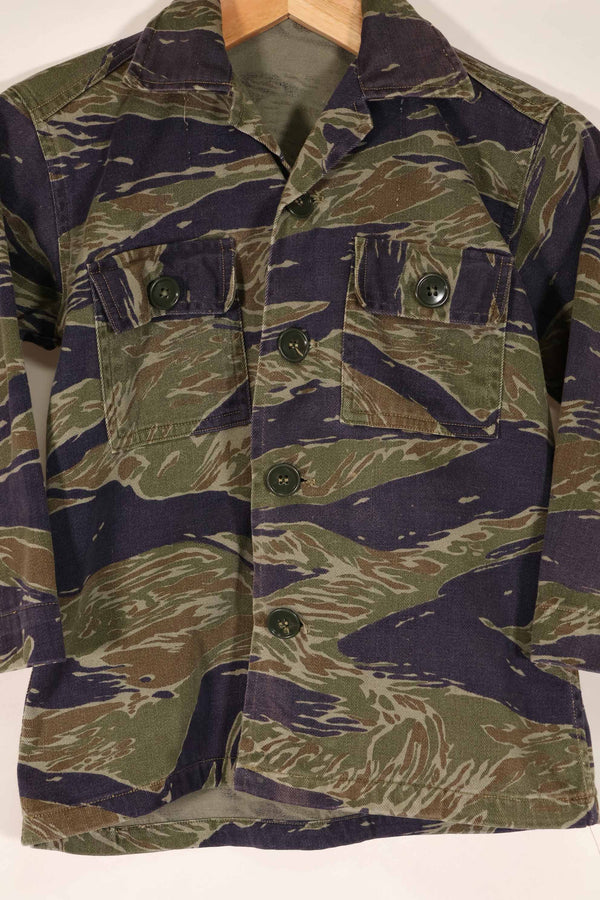 実物 子供用 スーベニア品 シルバータイガーストライプ シャツ 中古品