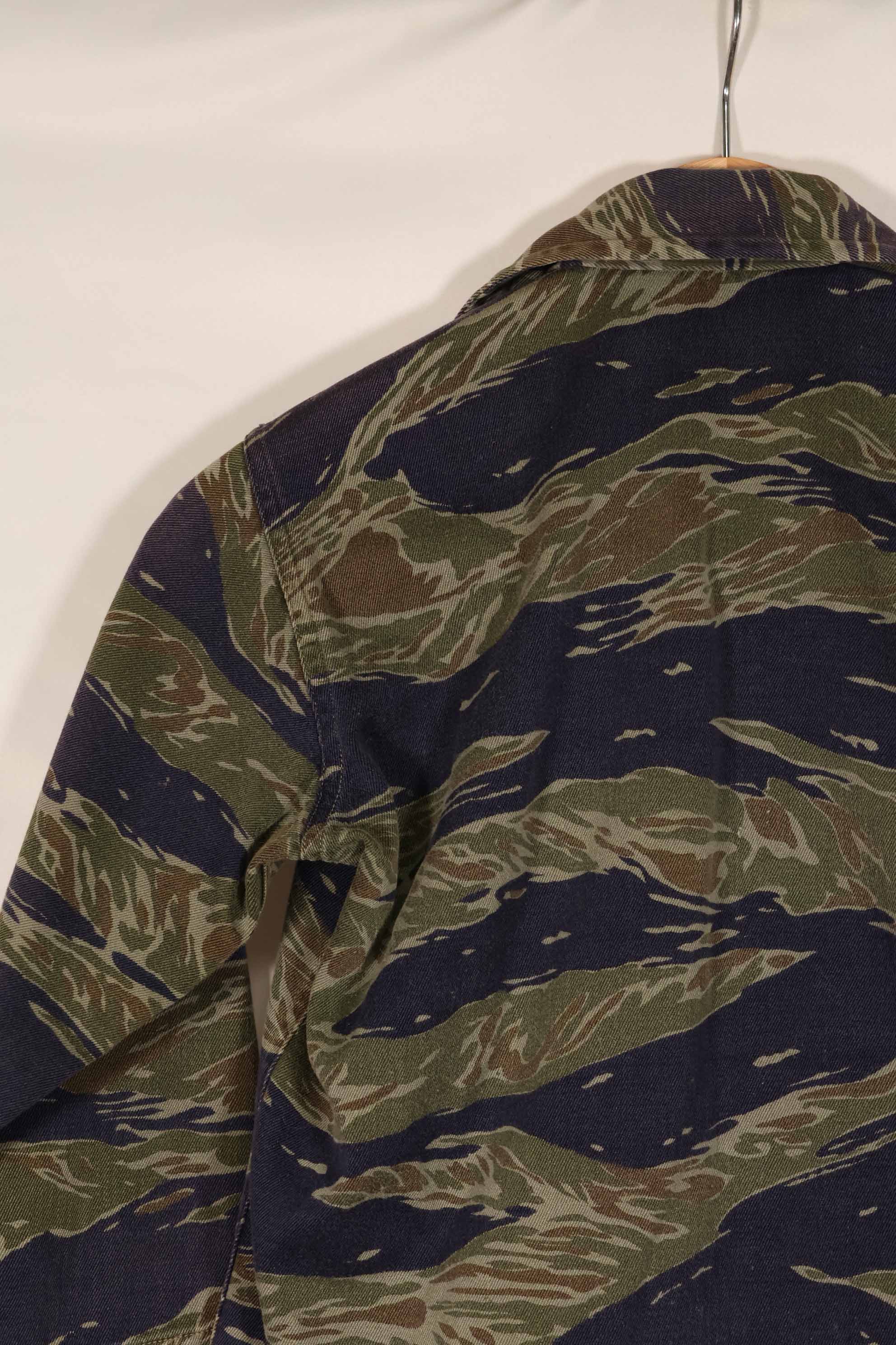 実物 子供用 スーベニア品 シルバータイガーストライプ シャツ 中古品