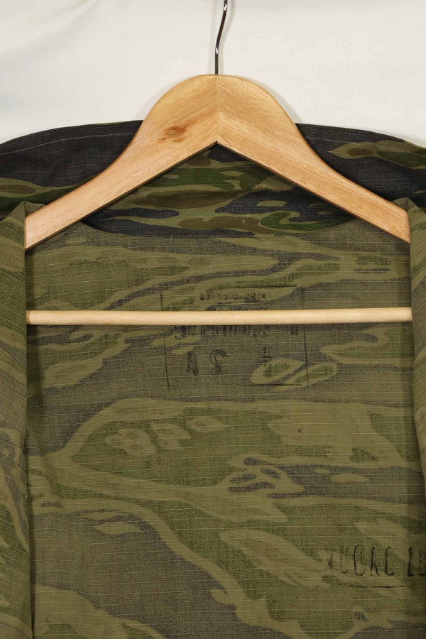 1970年代 タイガーストライプ シャツ レイトウォーパターン パッチ付 中古品