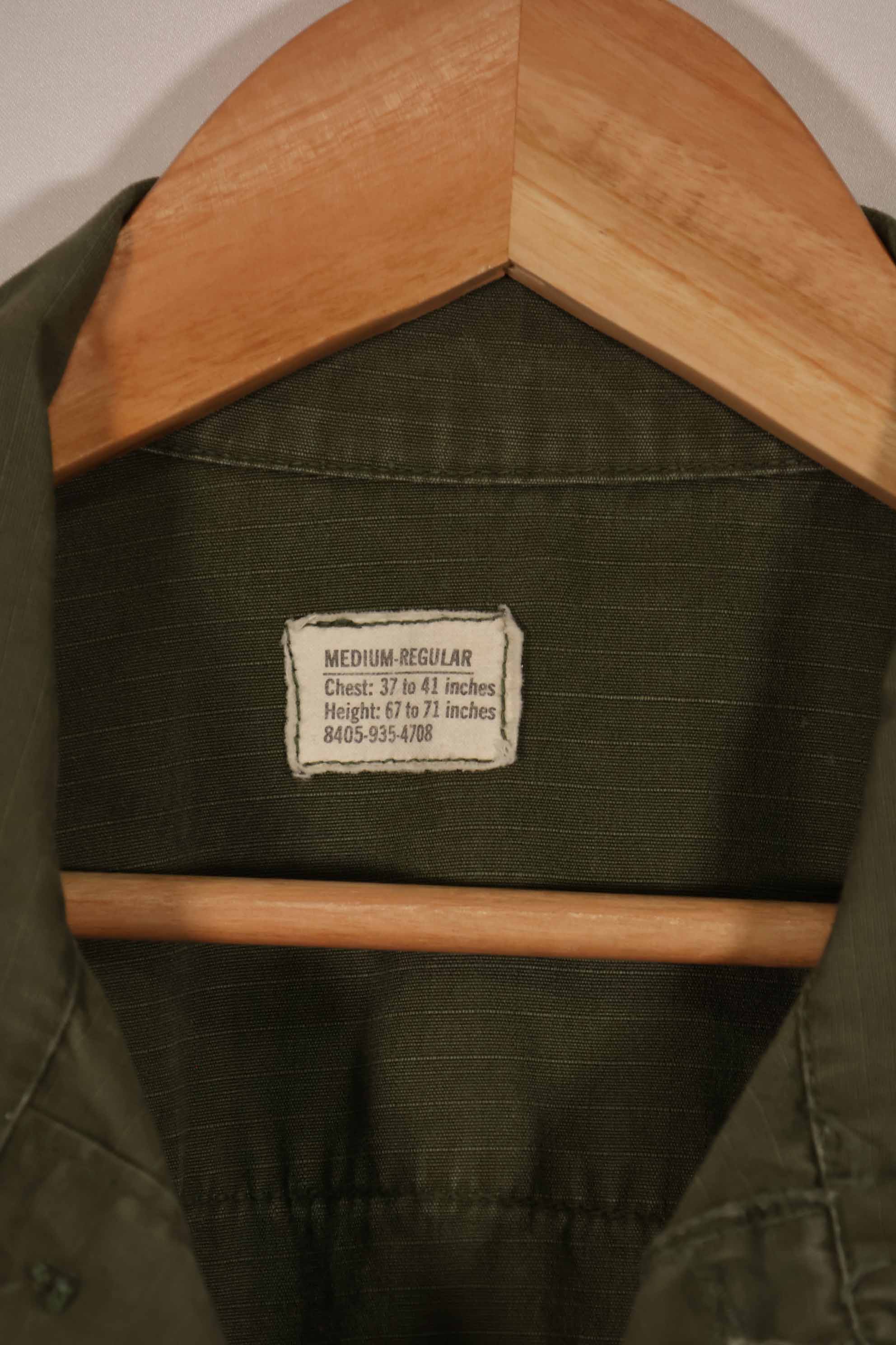 実物 1969年製 4th Model ジャングルファティーグ ジャケット M-R 25歩兵師団パッチ付き 中古品