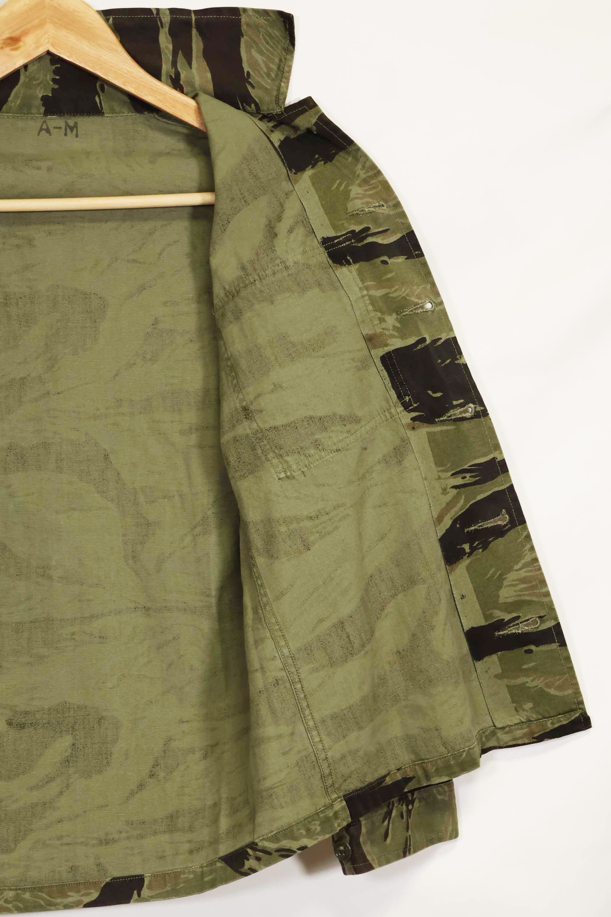 1960年代 クラシックパターン タイガーストライプ シャツ Asian Cut 中古品