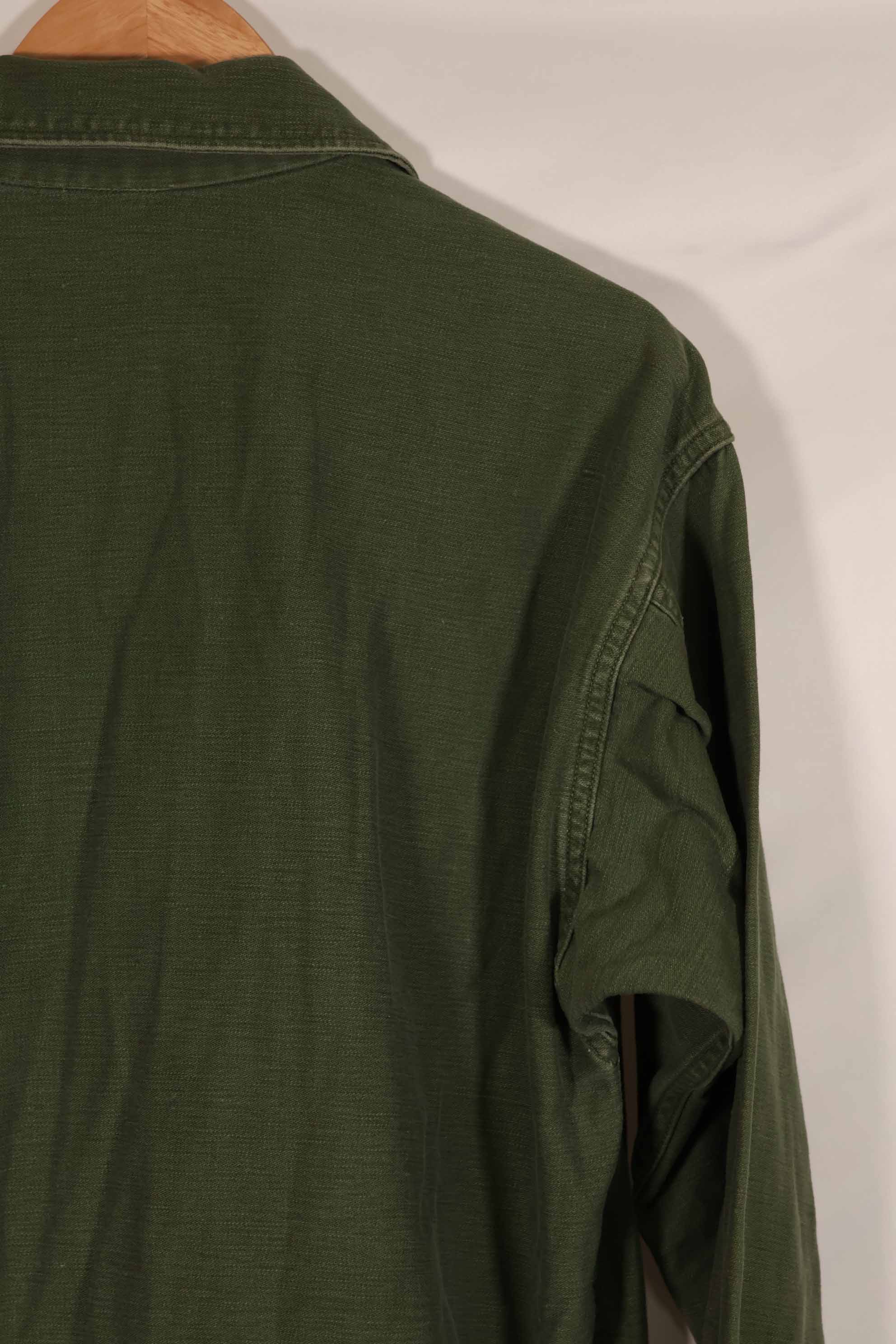 実物 1963年製 アメリカ軍 OG-107 ユーティリティシャツ サイズタグなし 中古品 B